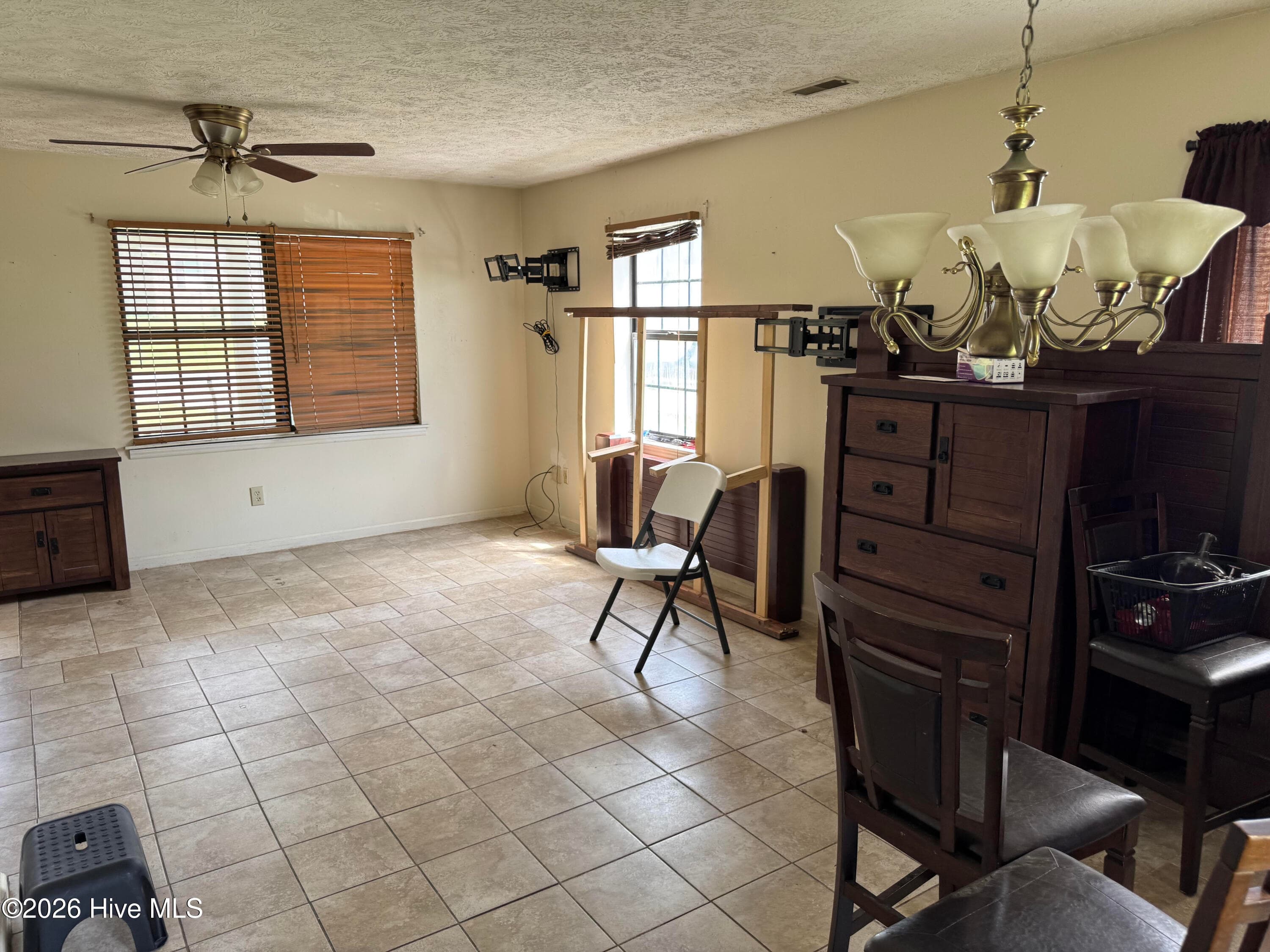 122 Hampton Drive, Castle Hayne, NC 28429