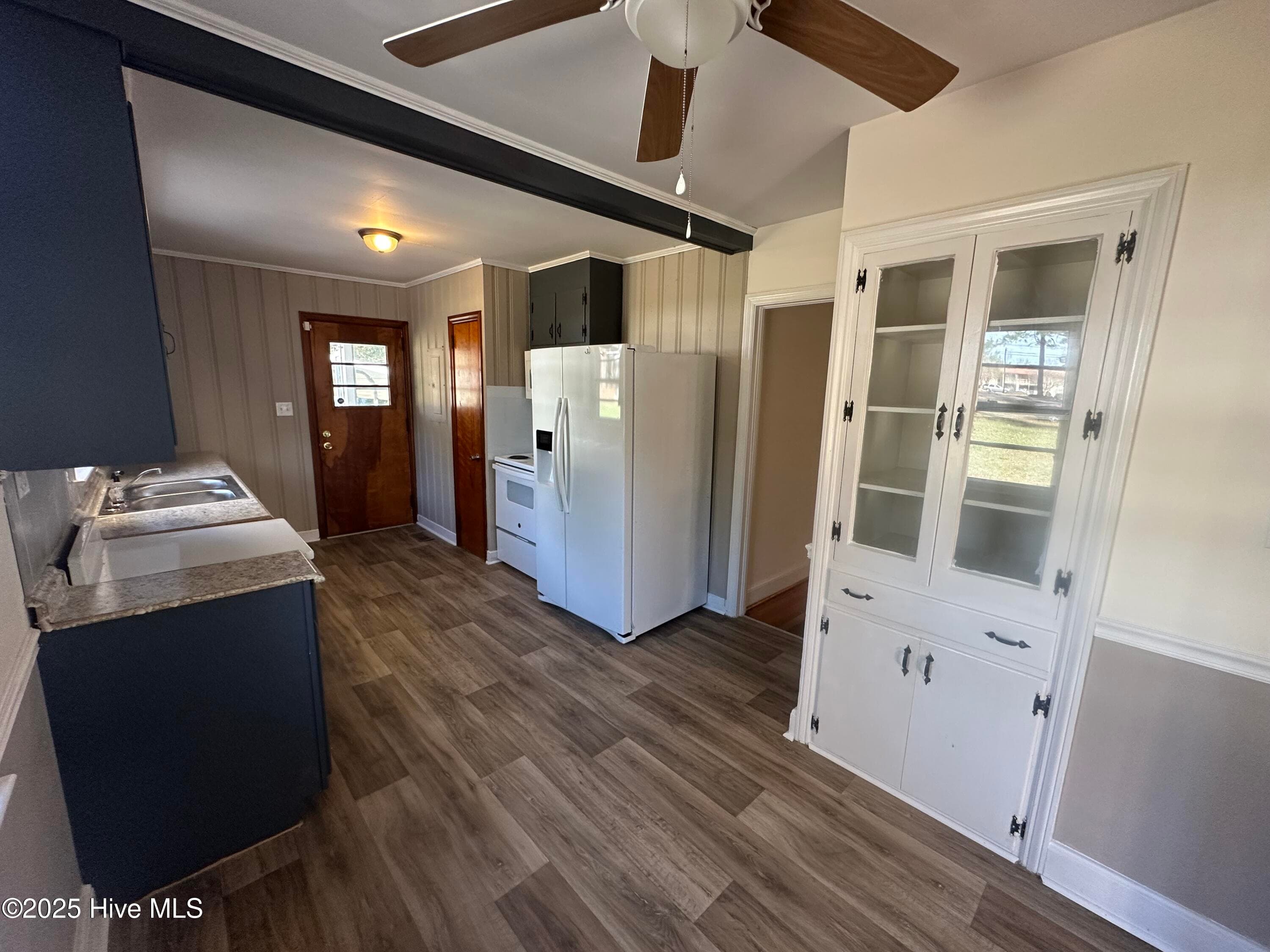 Single Family Residence at 412 Lanoca Avenue, Laurinburg, NC 28352, photo 11 of 24