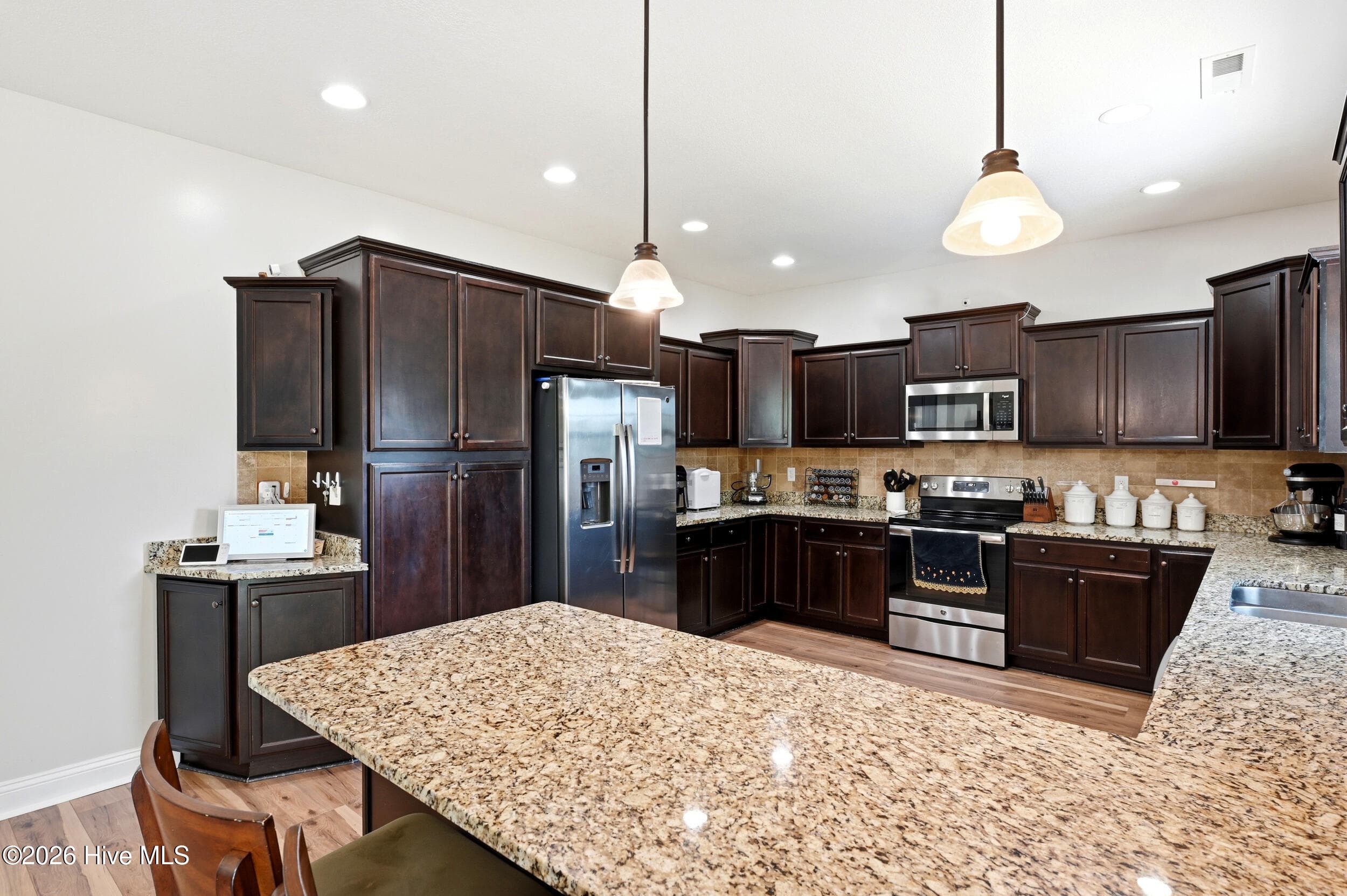 Single Family Residence at 534 Saratoga Road, Sneads Ferry, NC 28460, photo 18 of 54