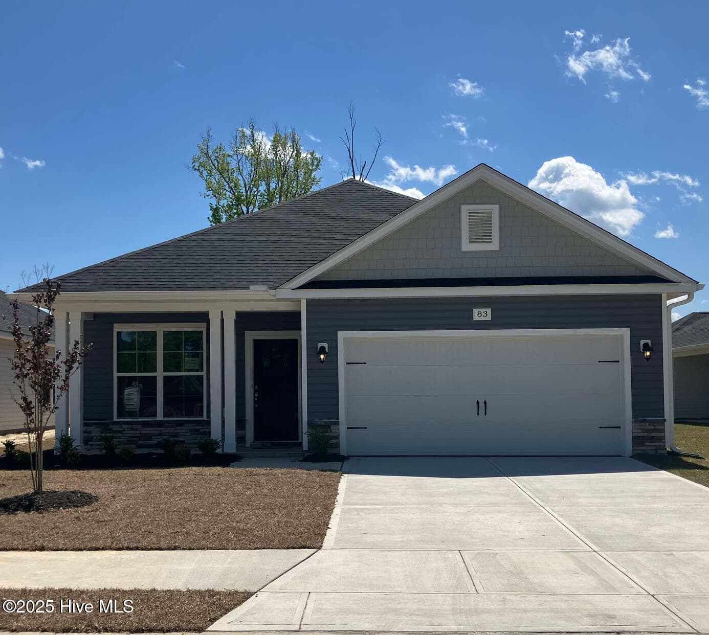 Single Family Residence at 100 Shoal Lane, New Bern, NC 28562, photo 2 of 24
