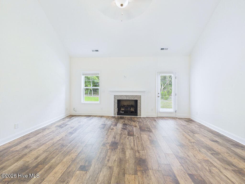 TELLURIDE LOT 04 - 'Berton' - 221 Telluride Court, Aberdeen, NC 28315