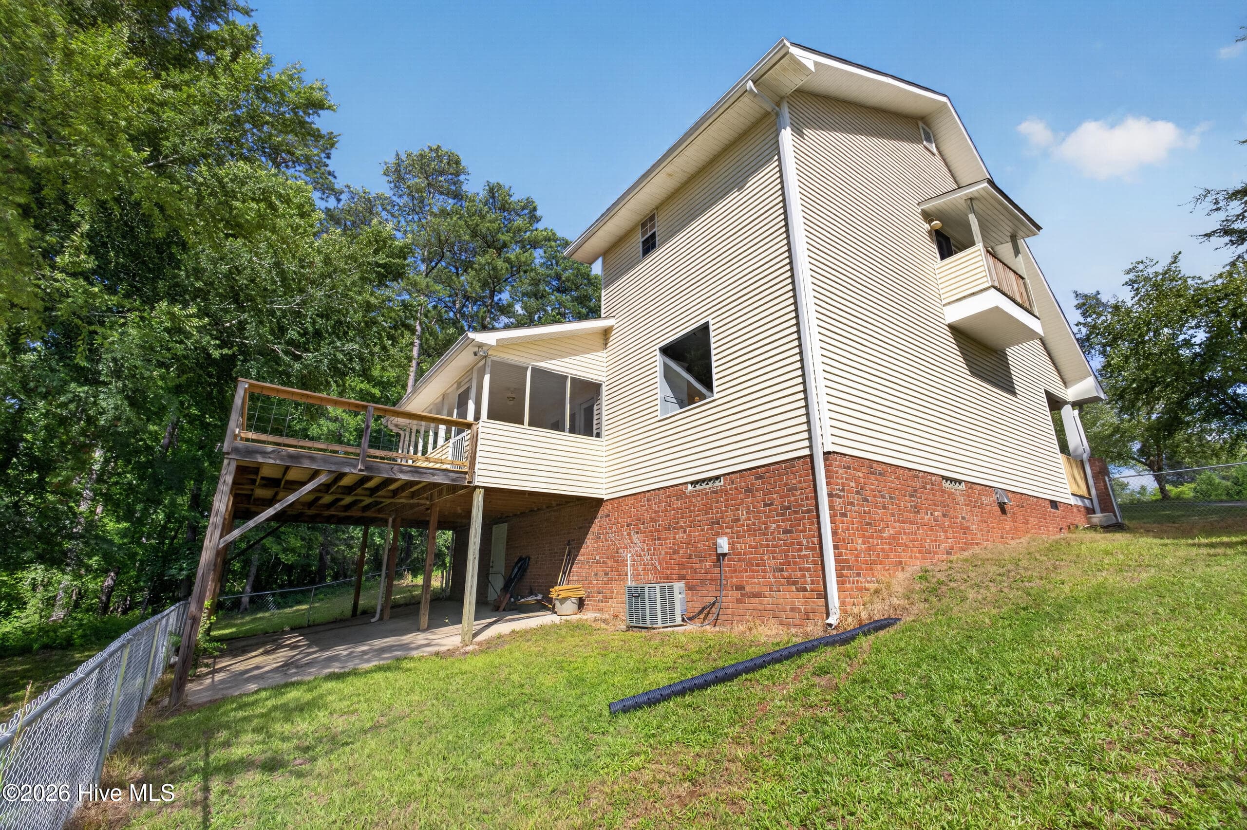 Single Family Residence at 138 Ashwood Drive, North Augusta, SC 29860, photo 3 of 3