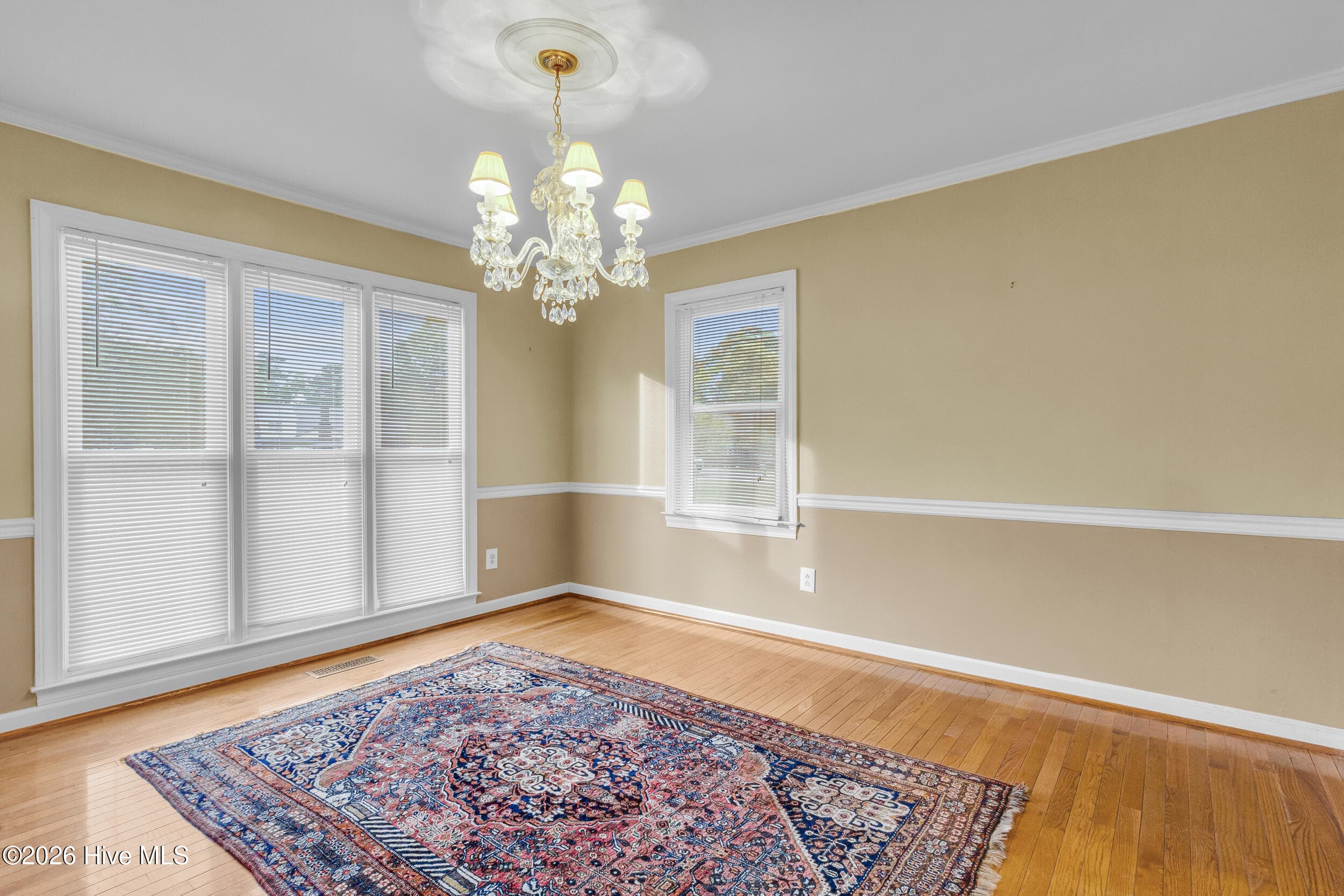 Single Family Residence at 2514 Hickory Street, New Bern, NC 28562, photo 5 of 33