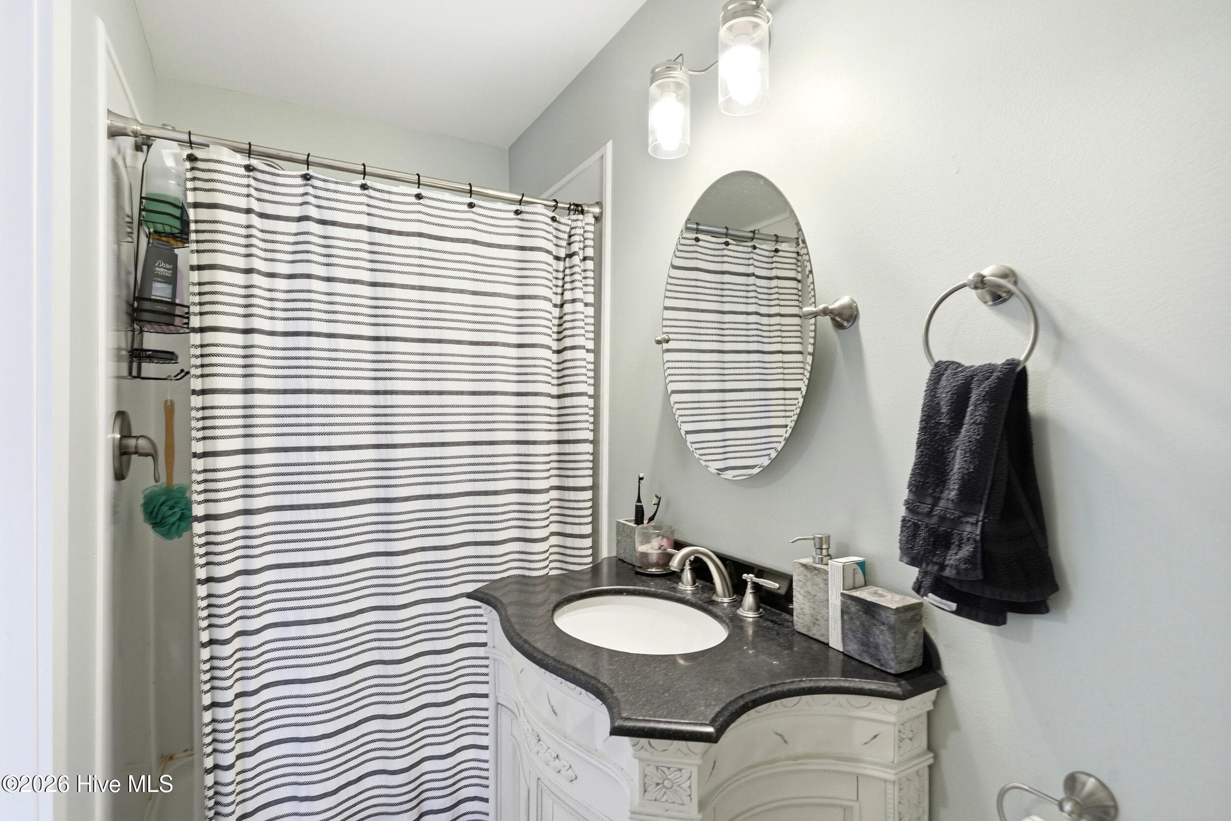 Single Family Residence at 705 Wooster Street, Wilmington, NC 28401, photo 13 of 31