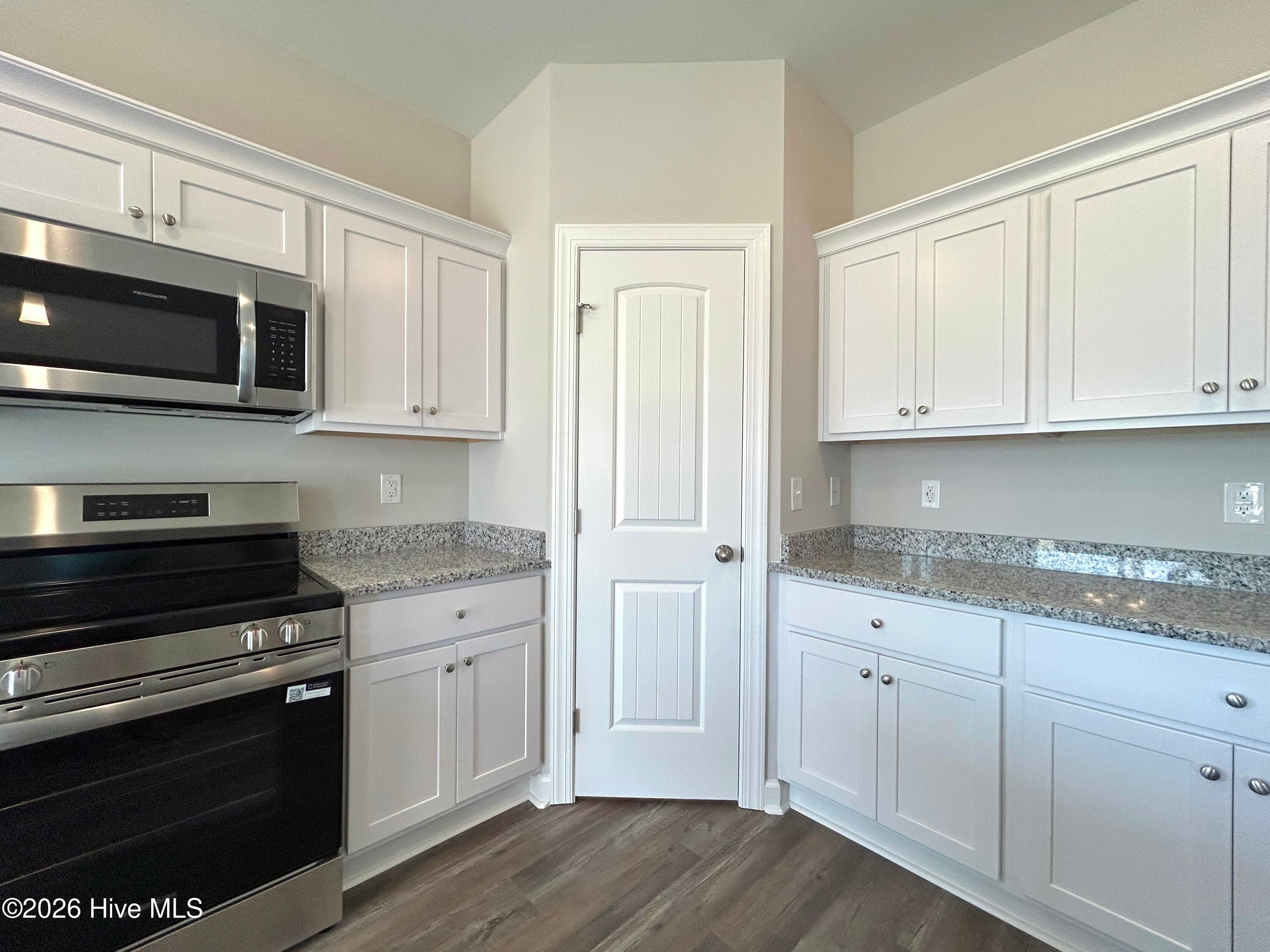 Single Family Residence at 824 Hidden Bridge Drive, Jacksonville, NC 28546, photo 41 of 54