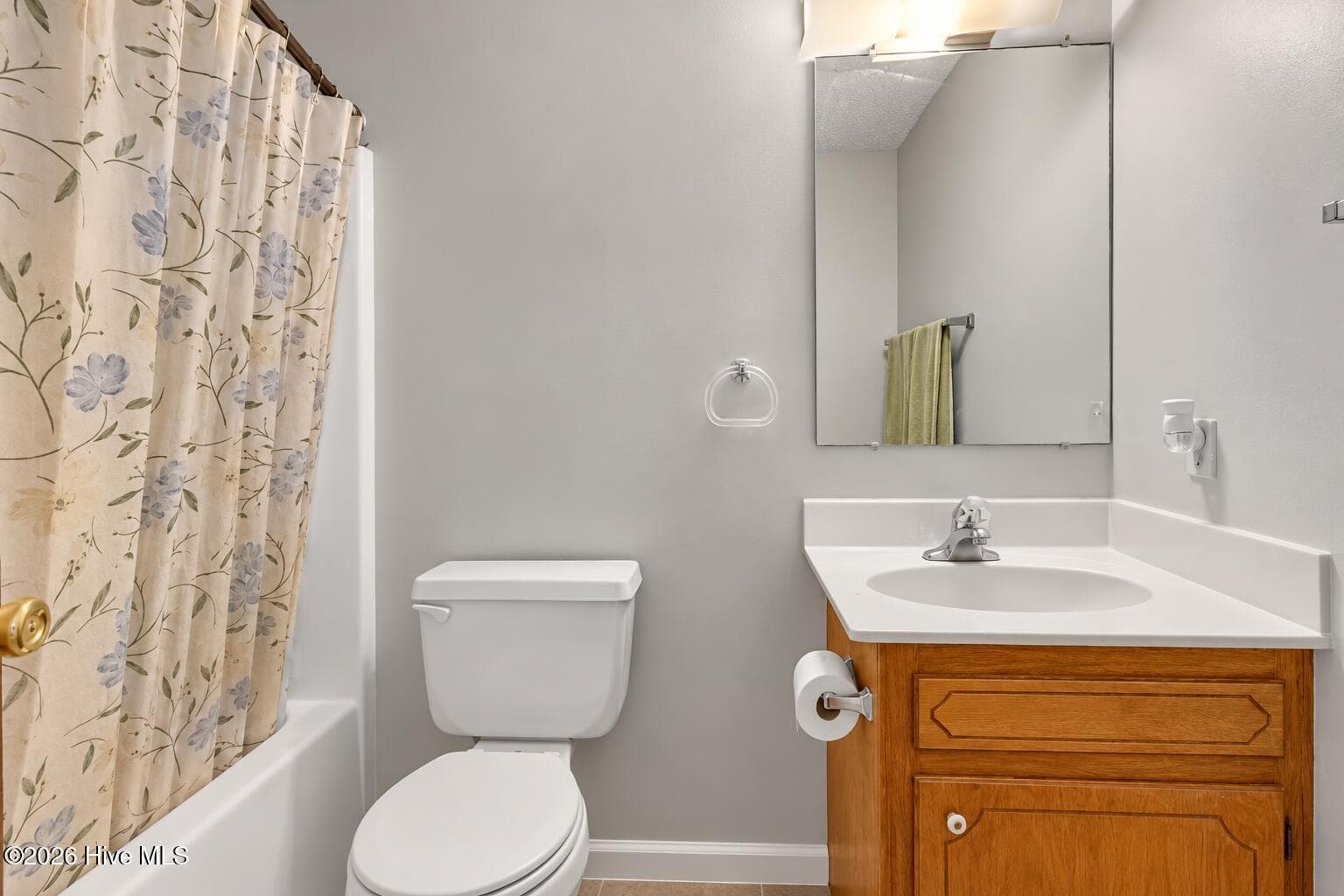 Duplex at 231-233 Easy Street, Jacksonville, NC 28546, photo 7 of 54