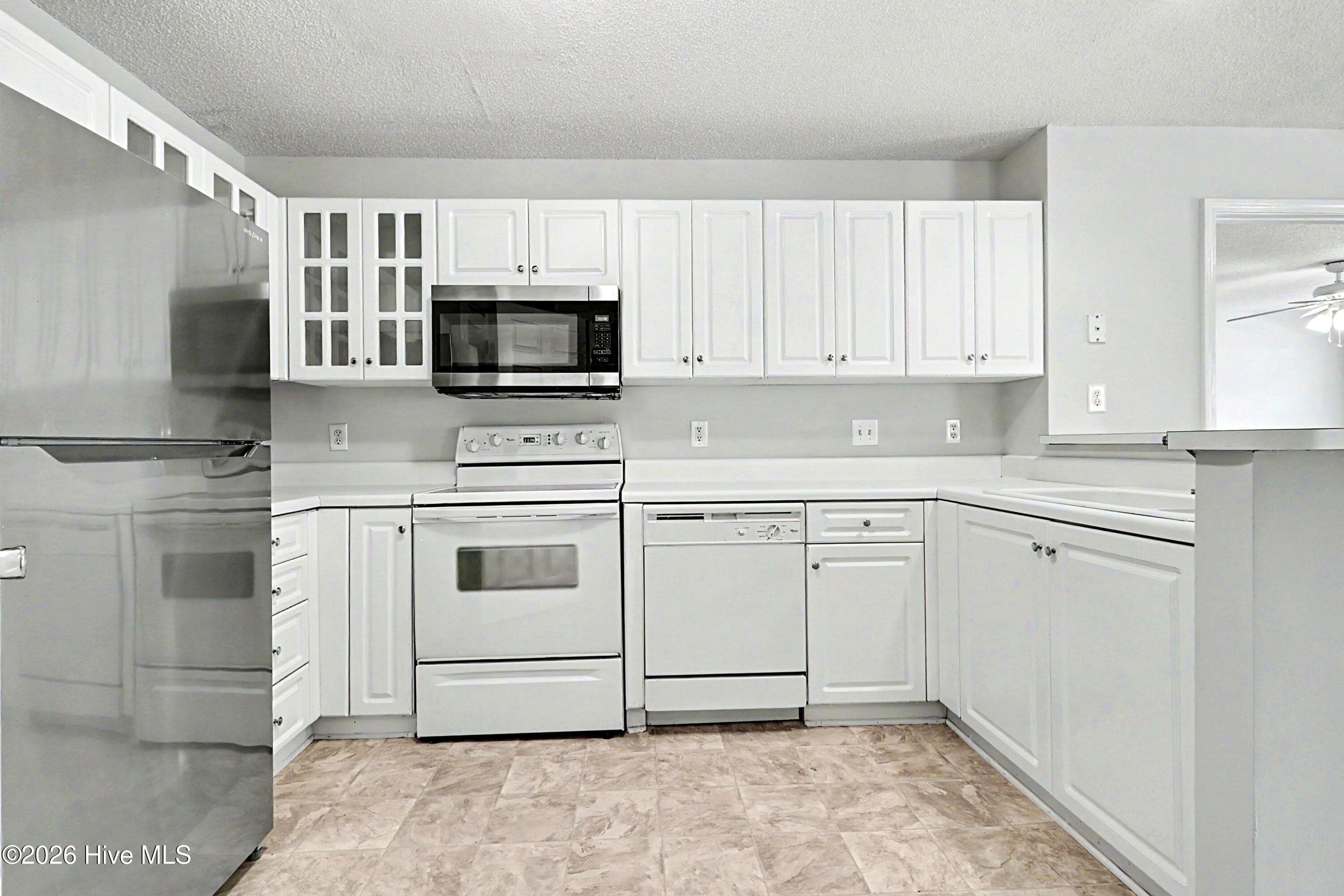 Condominium at 4140 Breezewood Drive Unit 104, Wilmington, NC 28412, photo 13 of 38
