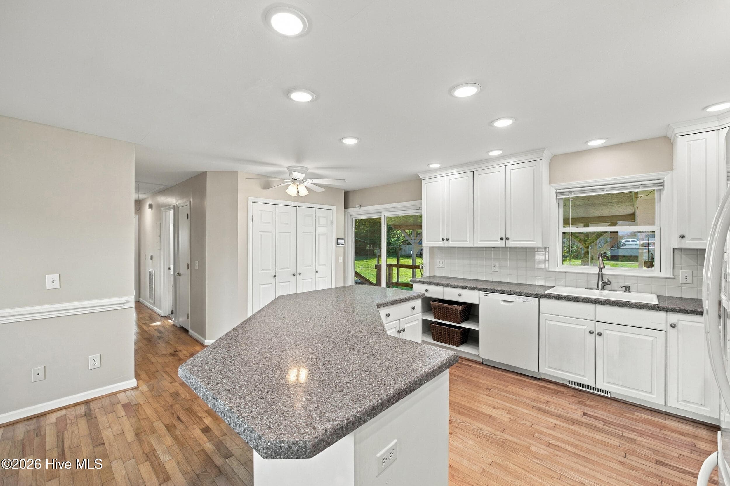 Single Family Residence at 1650 N Kerr Avenue, Wilmington, NC 28405, Wilmington, photo 18 of 38