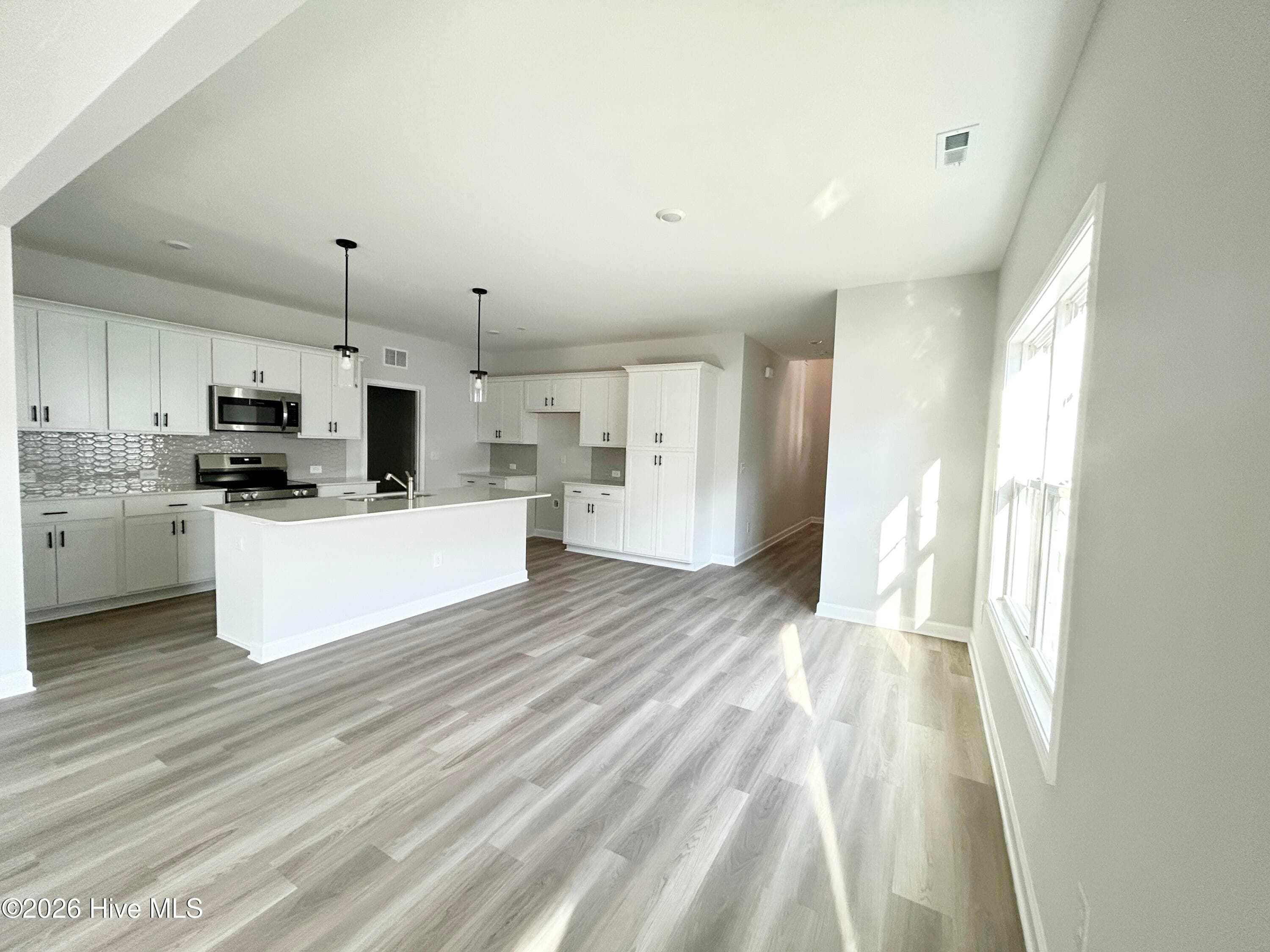 Single Family Residence at 4153 Workman Loop 68, Leland, NC 28451, photo 6 of 48