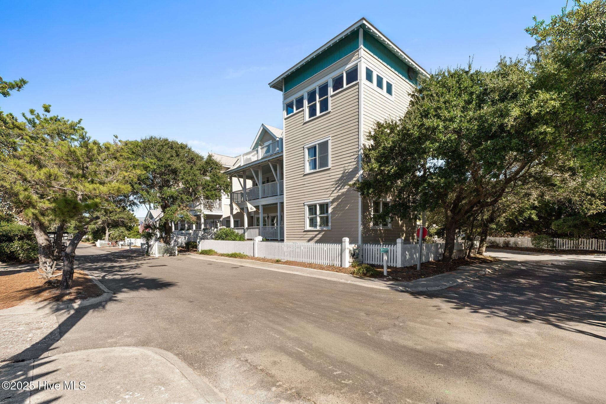 21 Keelson Row Royal Palm - J, Bald Head Island, NC 28461