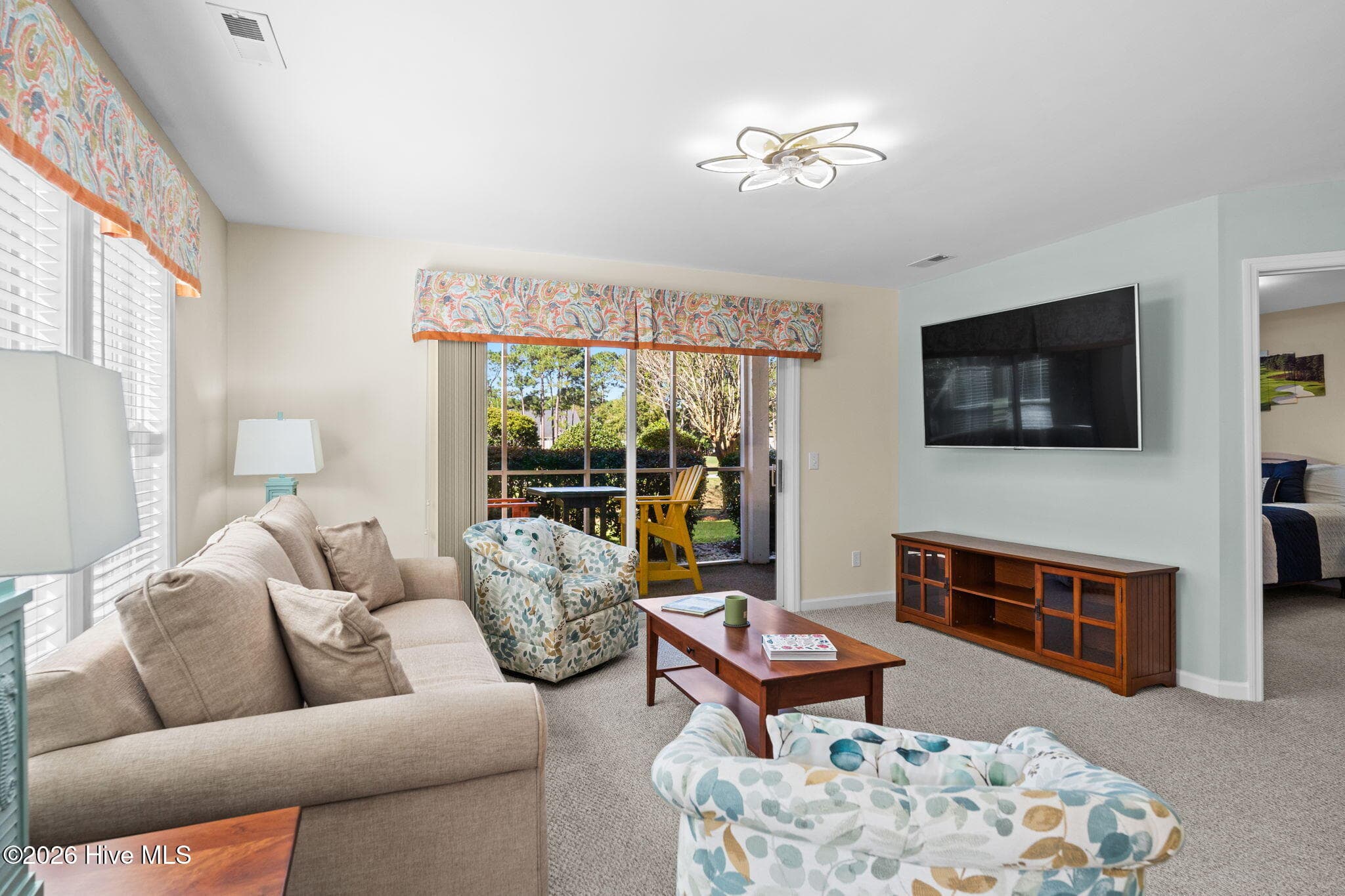 Bright, cheerful and comfortable living room - 3350 Club Villas Drive # 801, Southport, NC 28461, Southport