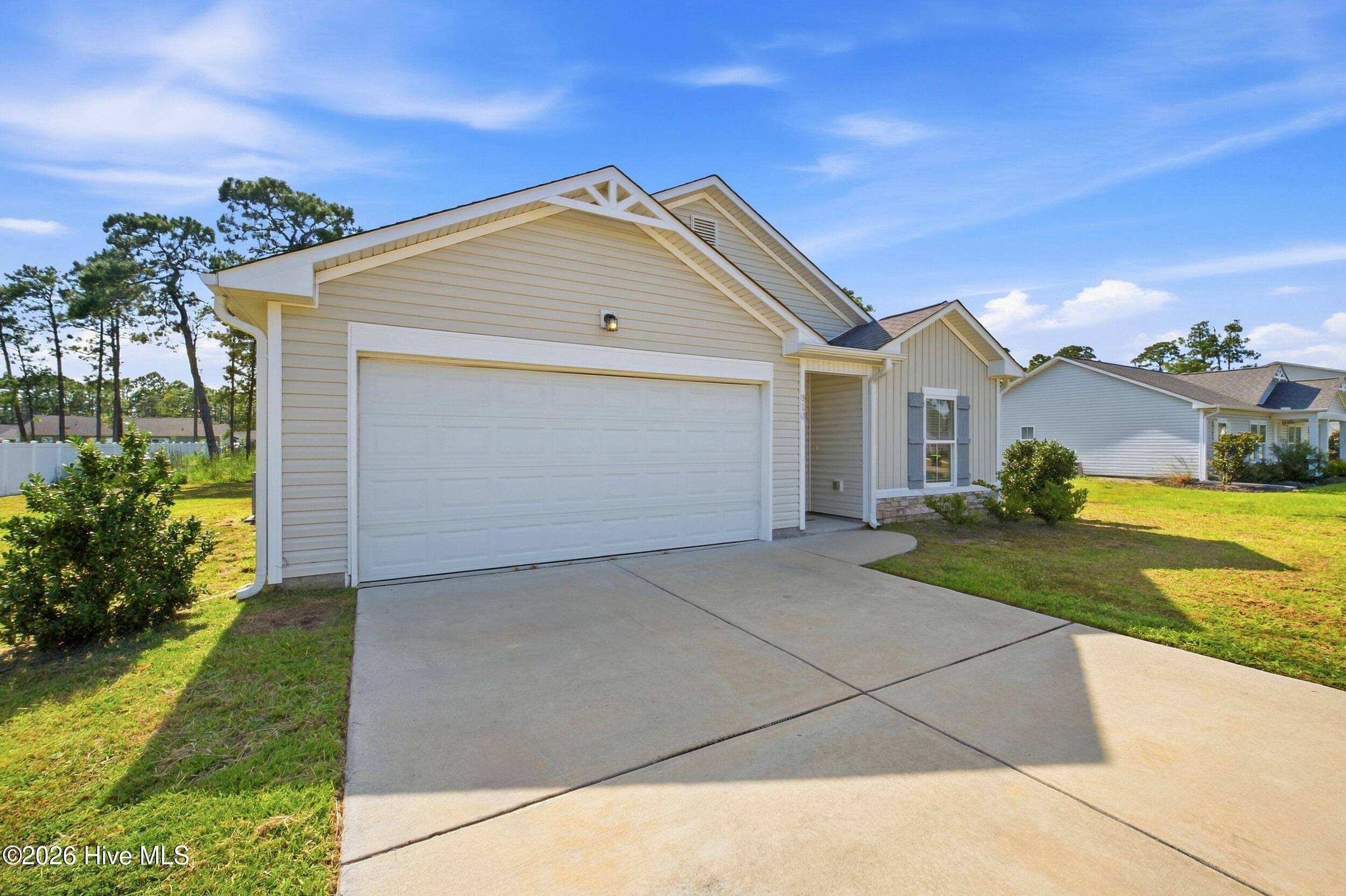 Single Family Residence at 910 Pine Needles Road, Southport, NC 28461, photo 3 of 53