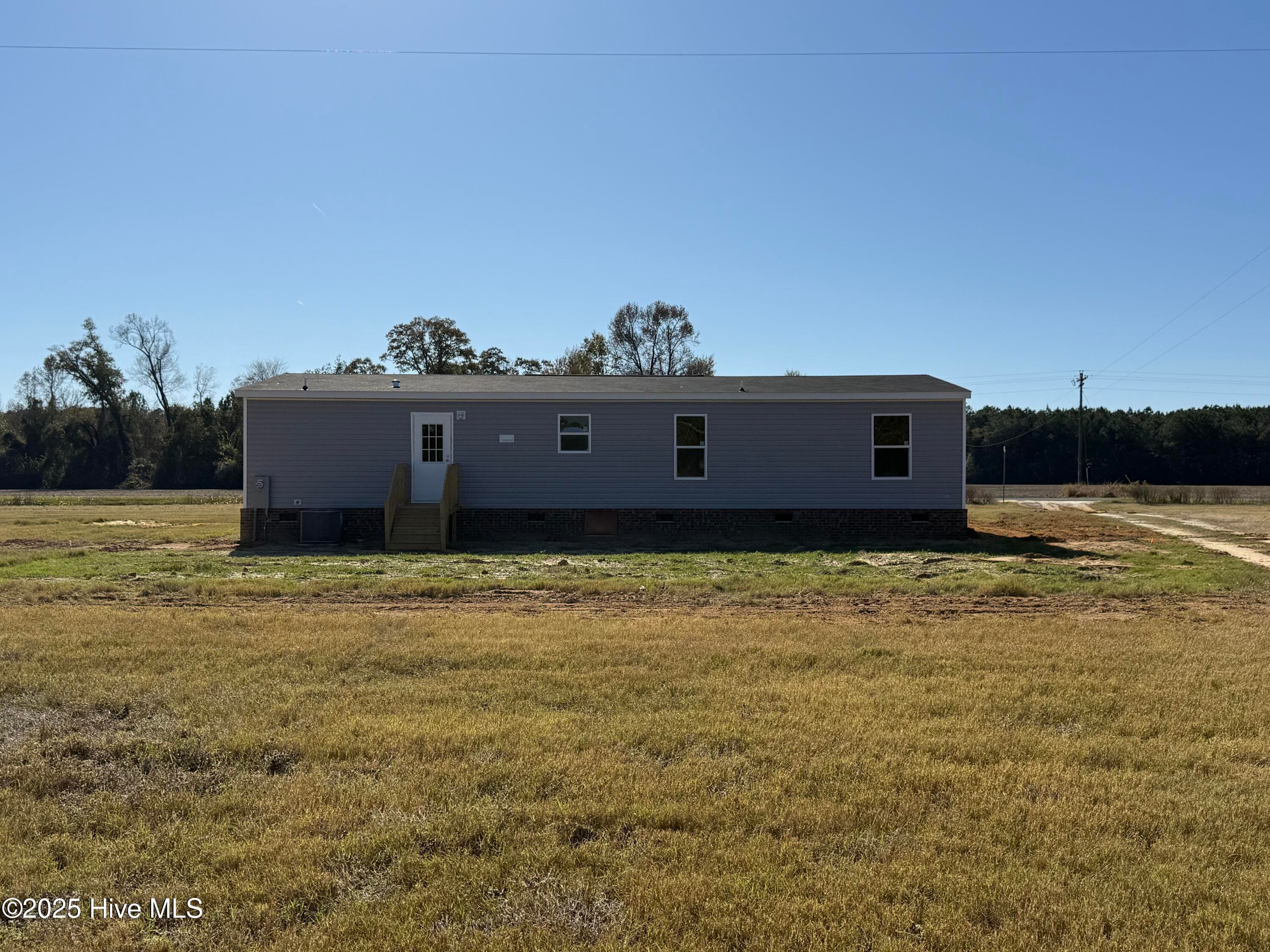 Manufactured Home at 2227 Twisted Hickory Road, Elizabethtown, NC 28337, photo 27 of 27