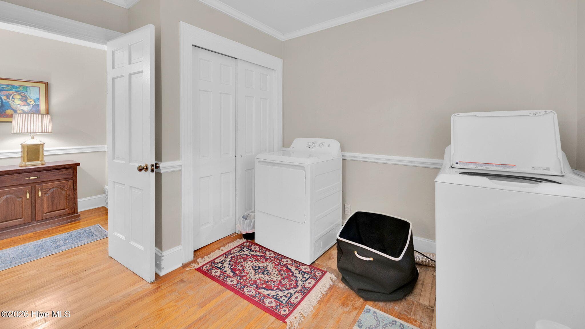 hook ups for W&D - 1902 Sherwood Drive, Greenville, NC 27858