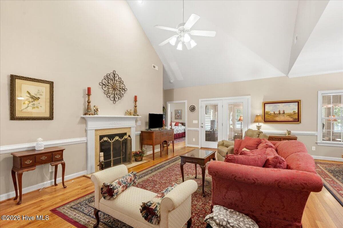 Townhouse at 208 Commonsgate Drive, Goldsboro, NC 27530, photo 14 of 33