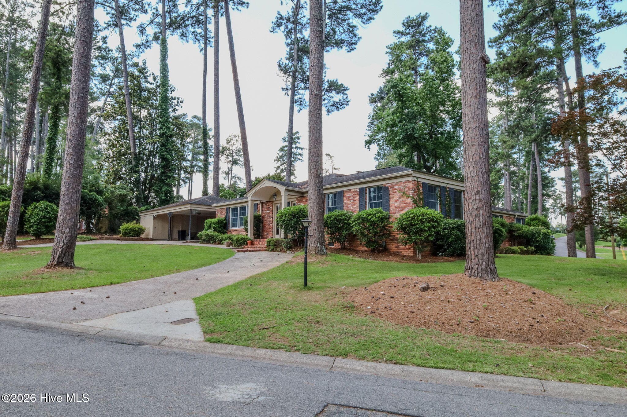 Single Family Residence at 711 Oberlin Road, Augusta, GA 30909, photo 8 of 59