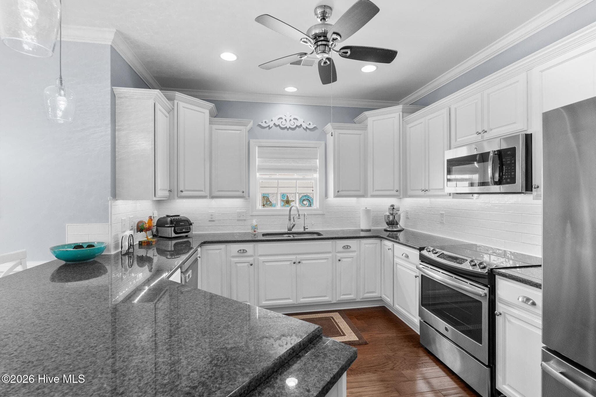 Single Family Residence at 1053 Ridge Walk Way NW, Calabash, NC 28467, photo 15 of 74