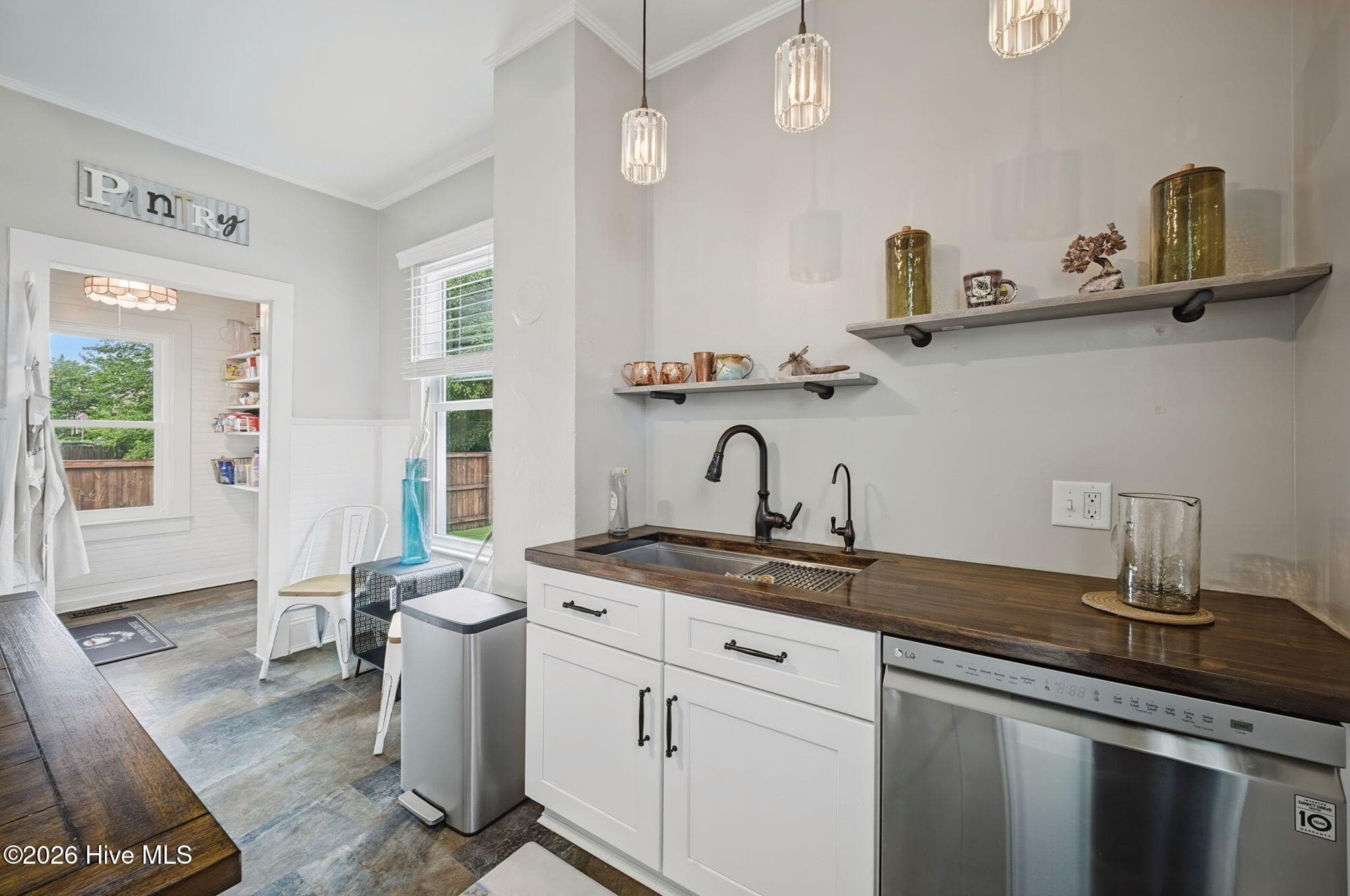 kitchen - 409 Cedar Street, Elizabeth City, NC 27909