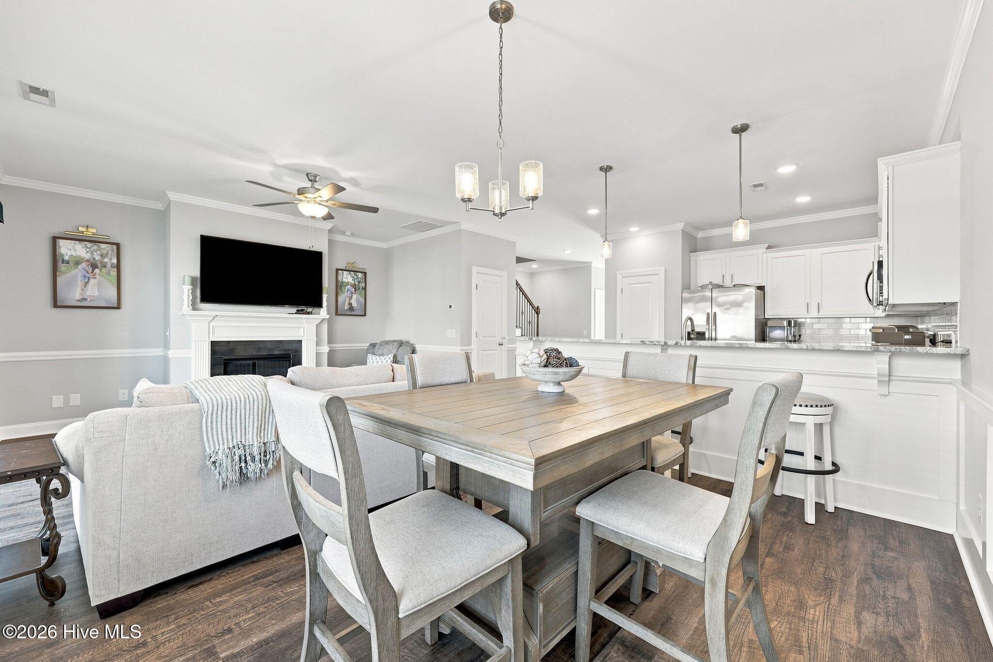 dining - 3516 Richter Way A, Greenville, NC 27834