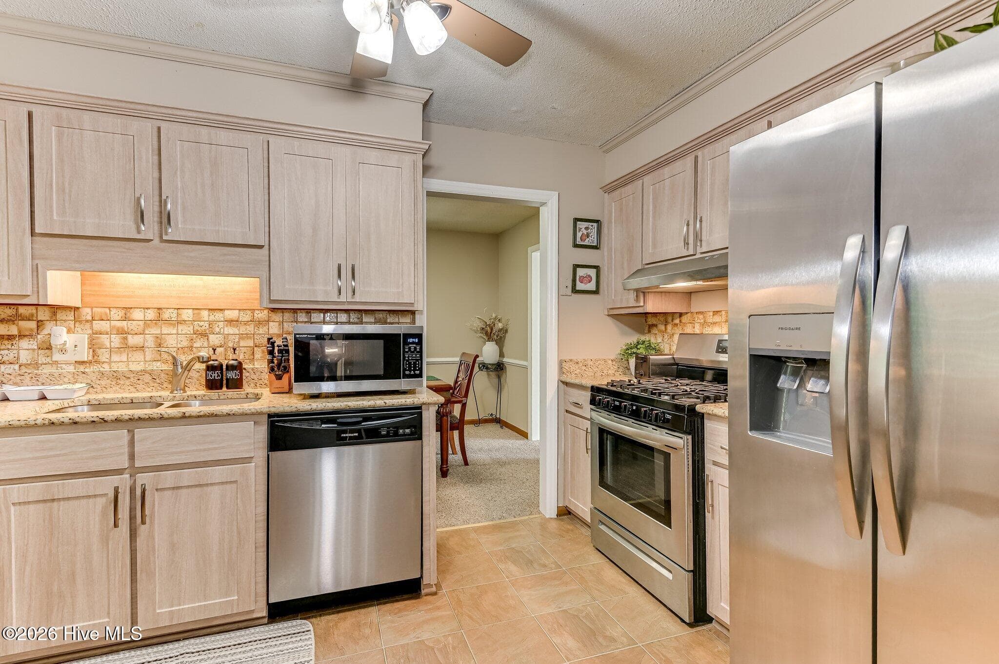 Stainless Steel Appliances - 3304 Quaker Spring Road, Augusta, GA 30907