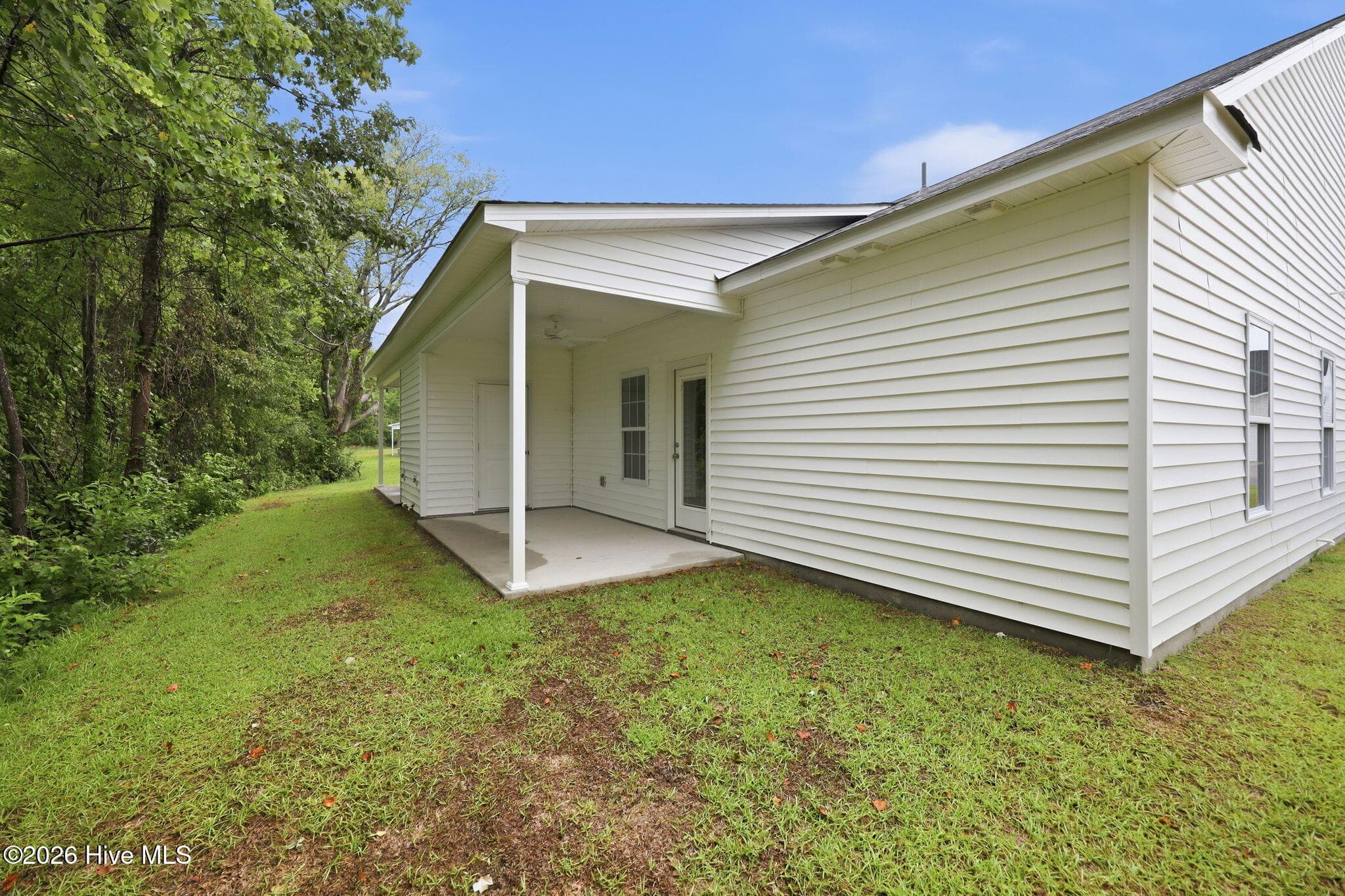 Townhouse at 2020 Dartford Drive A, Greenville, NC 27834, photo 98 of 122