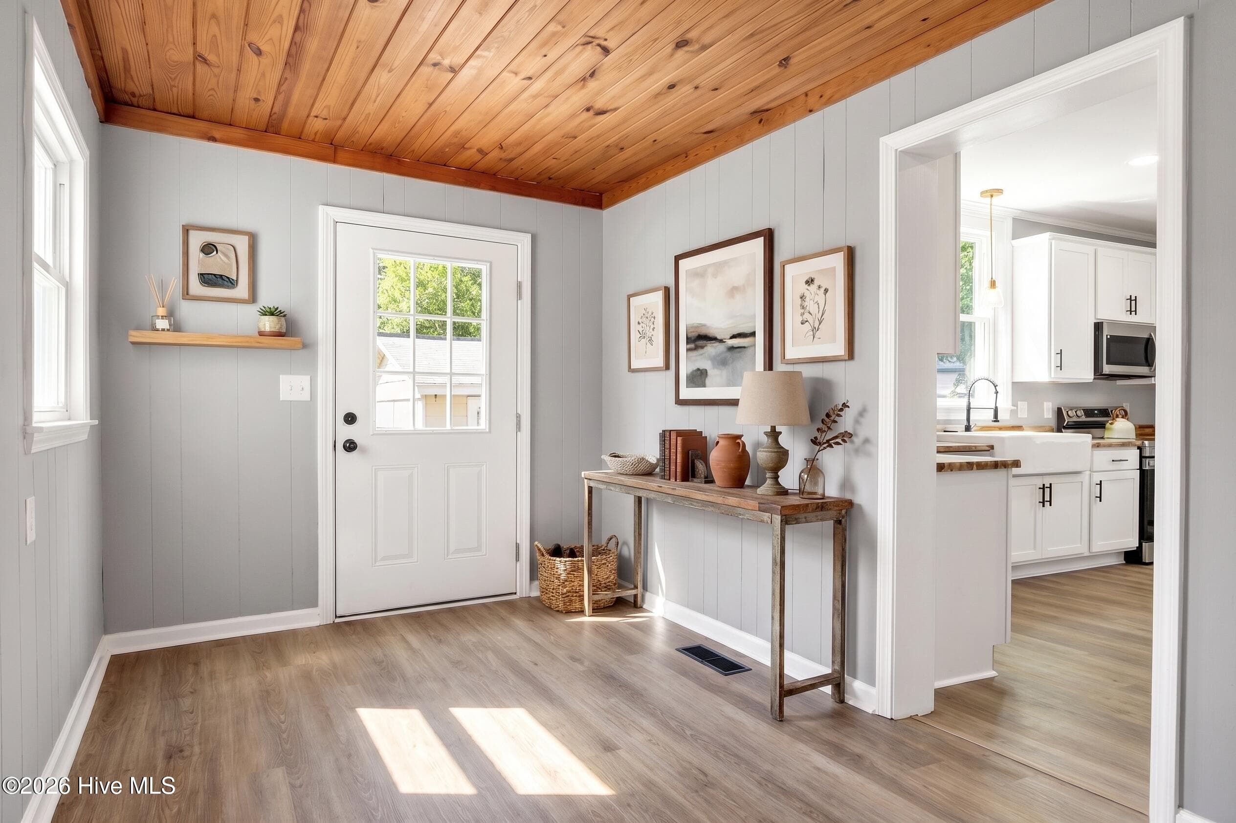 Furniture is virtually staged - 806 W Roseboro Street, Roseboro, NC 28382, Roseboro