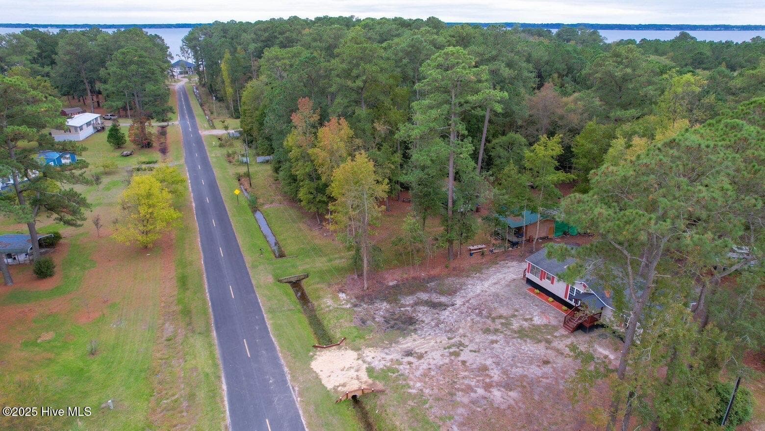 Manufactured Home at 270 Duck Creek Road, Washington, NC 27889