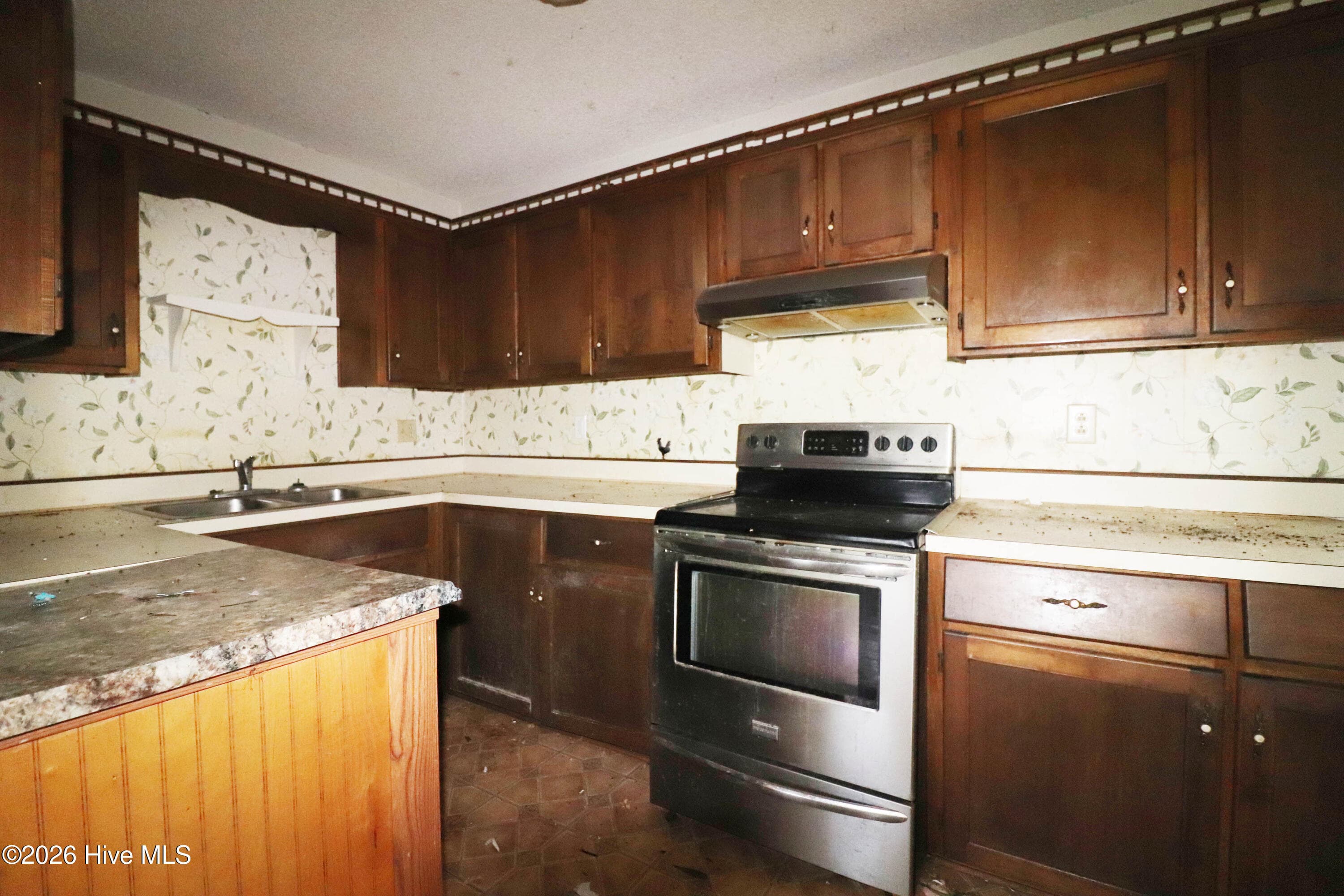 Manufactured Home at 115 Canal Drive, Harkers Island, NC 28531, photo 29 of 61