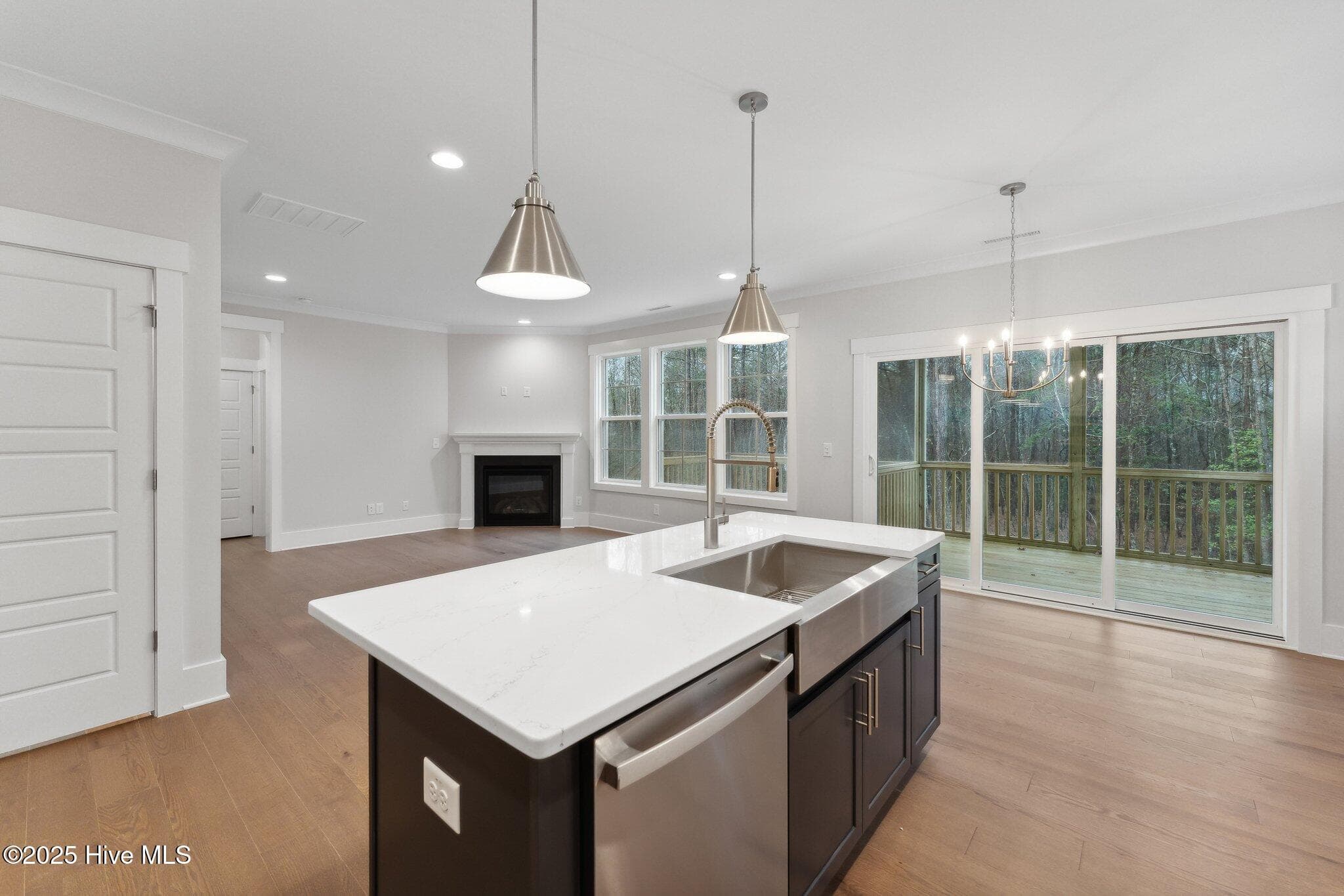 Single Family Residence at 1016 Doe Place, Wilmington, NC 28409, photo 4 of 36