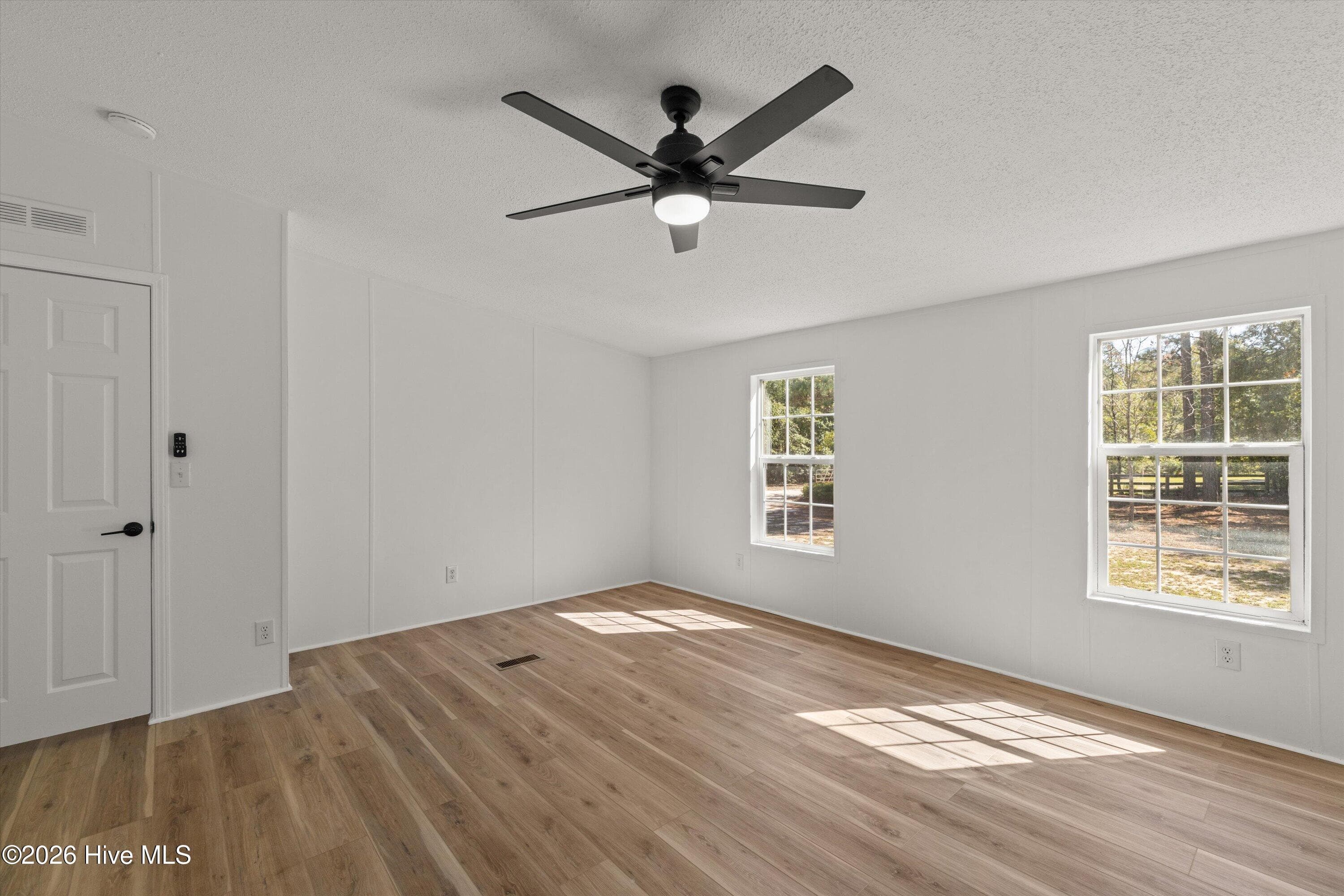 Manufactured Home at 34 Starling Court, Aiken, SC 29805, Aiken, photo 36 of 66