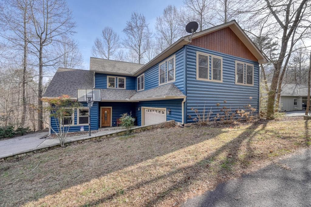 Single Family Residence at 95 Breezy Brook Lane 5, Hayesville, NC 28904, photo 33 of 35