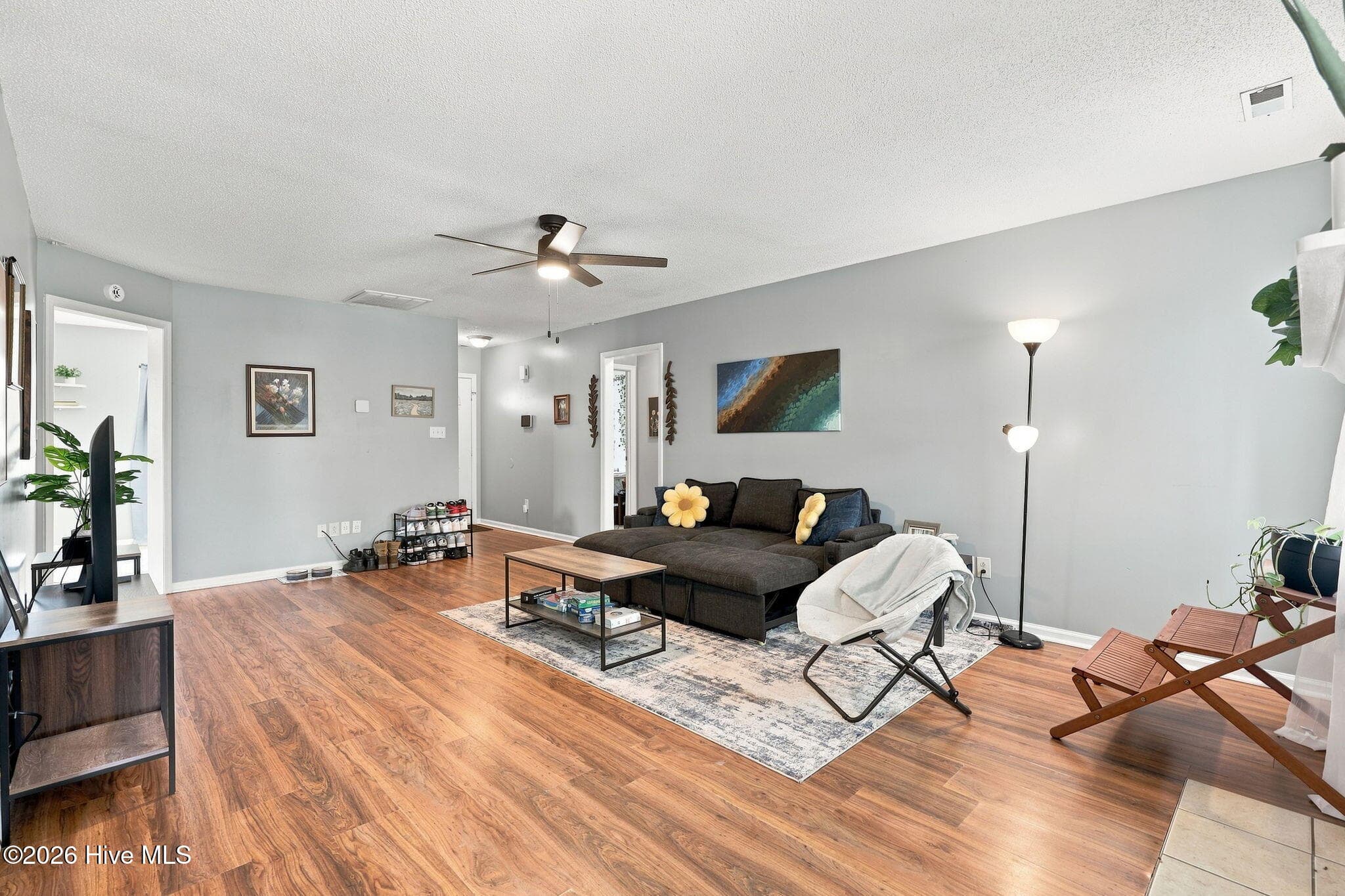 Single Family Residence at 1020 Furia Drive, Jacksonville, NC 28540, photo 6 of 46
