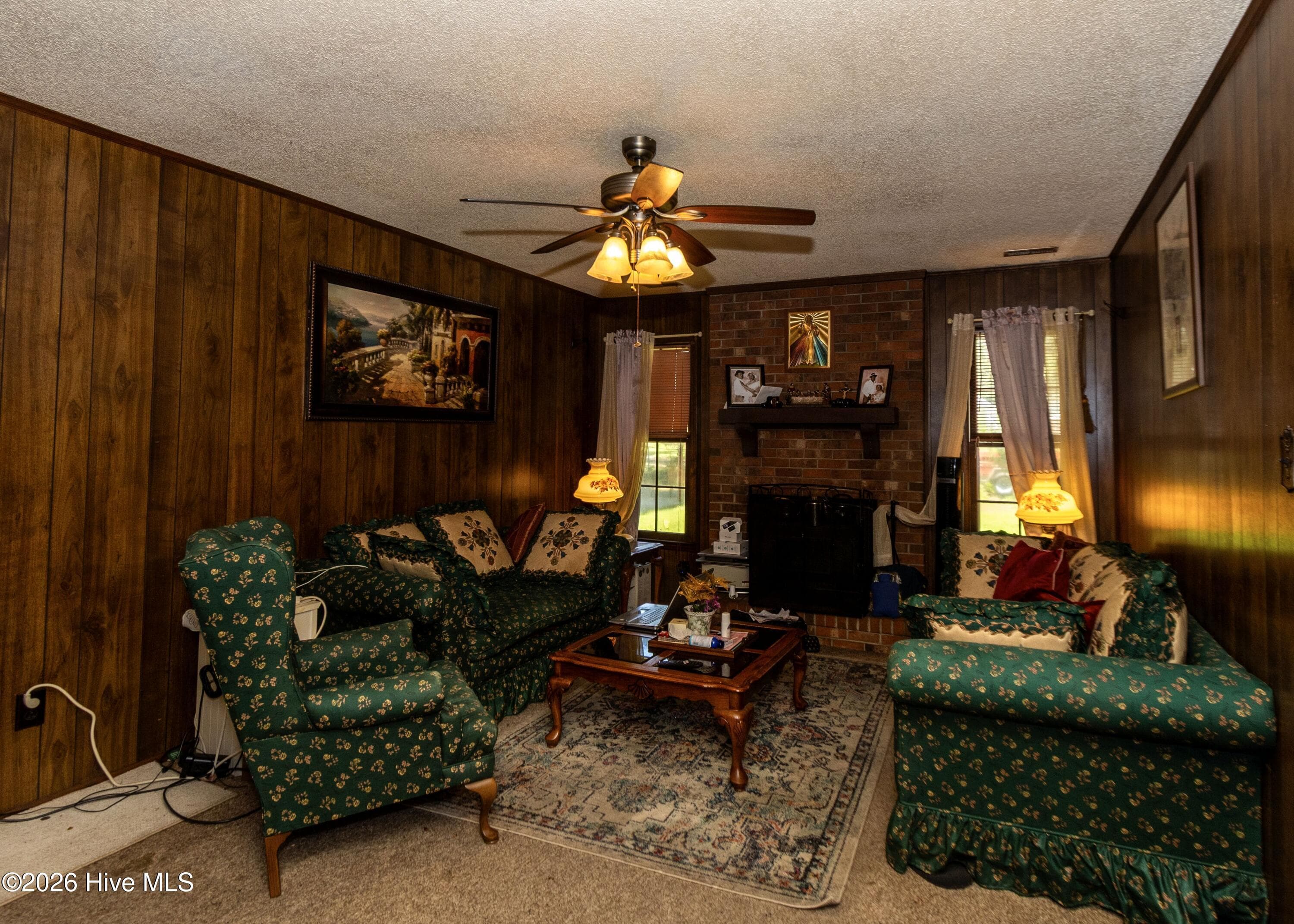 Single Family Residence at 207 E Willowood Lane, Jacksonville, NC 28546, photo 6 of 11