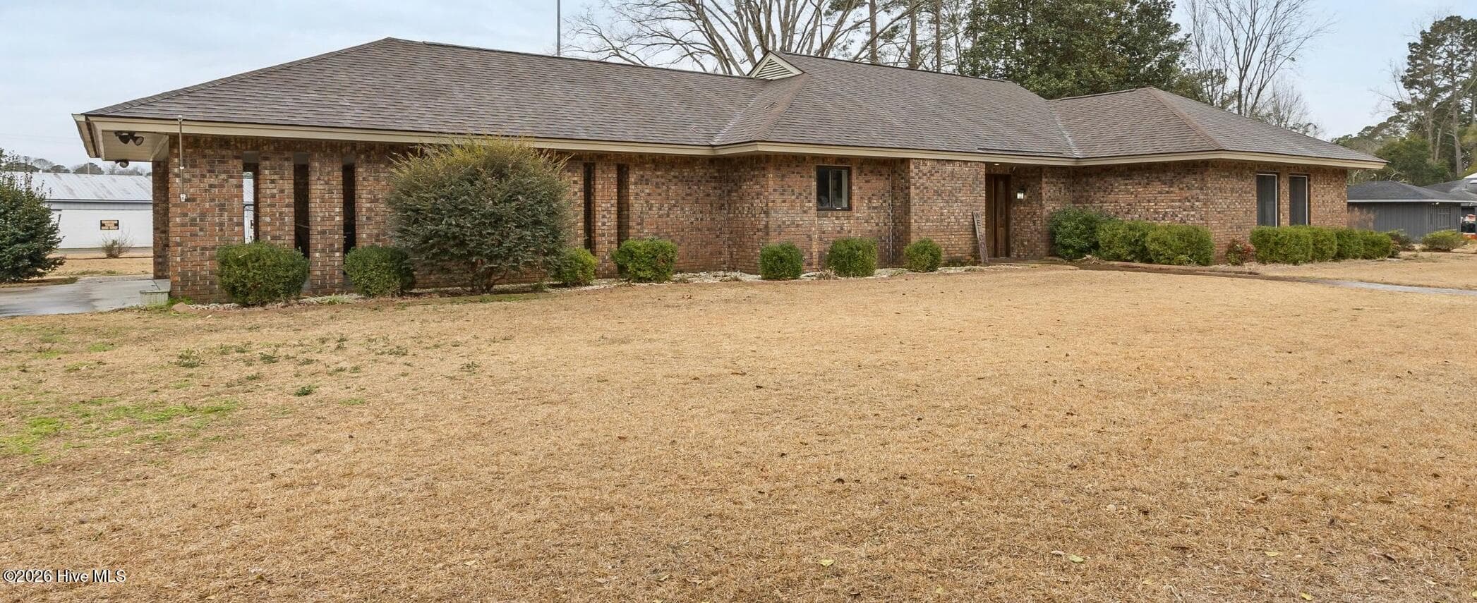 Single Family Residence at 616 E Murphy Street, Wallace, NC 28466, photo 9 of 122