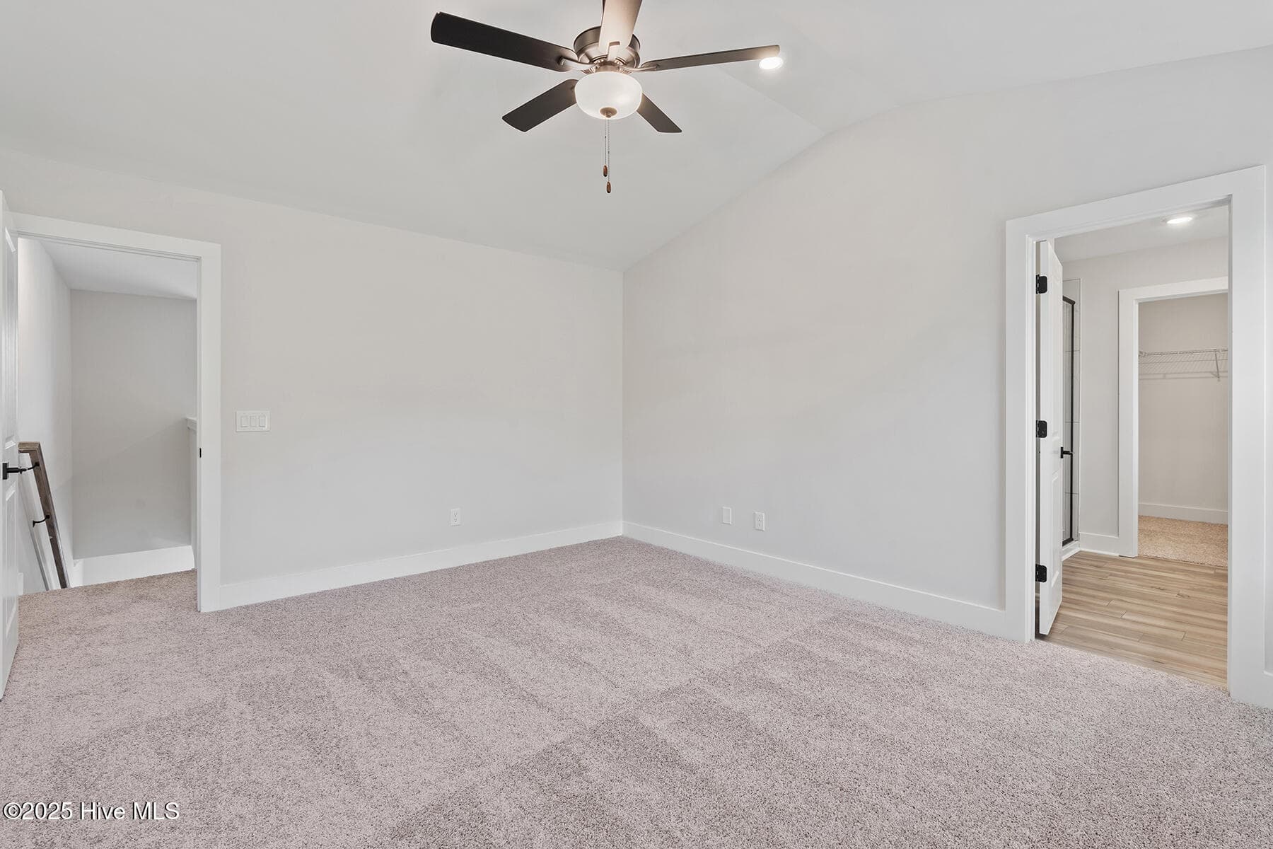 Single Family Residence at 27 S Umbrella Palm Drive, Hampstead, NC 28443, photo 14 of 21