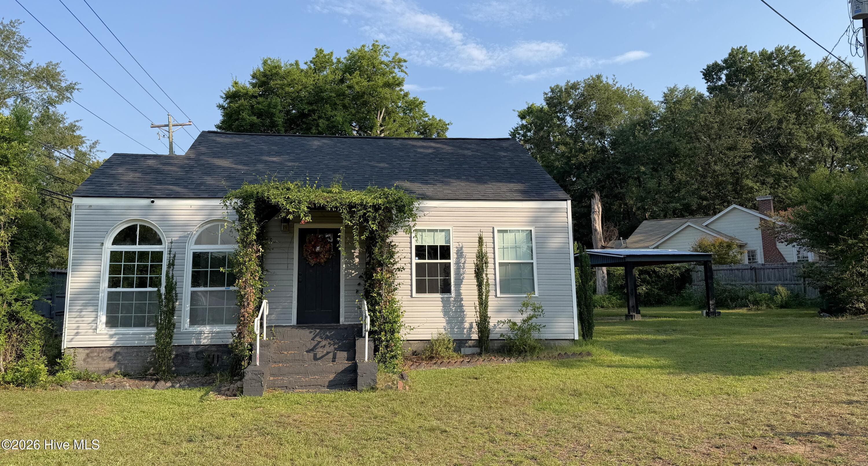 Single Family Residence at 1101 Pine Drive Nw, Aiken, SC 29801, photo 2 of 97