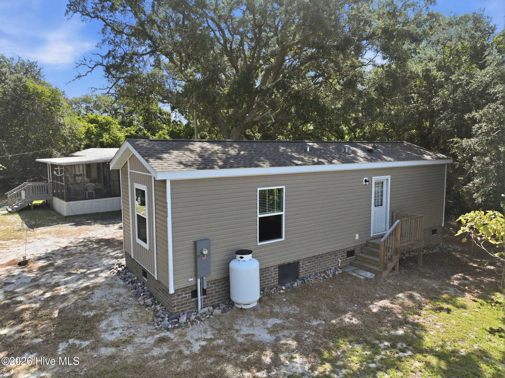 114 Brooks Creek Lane, Harkers Island, NC 28531