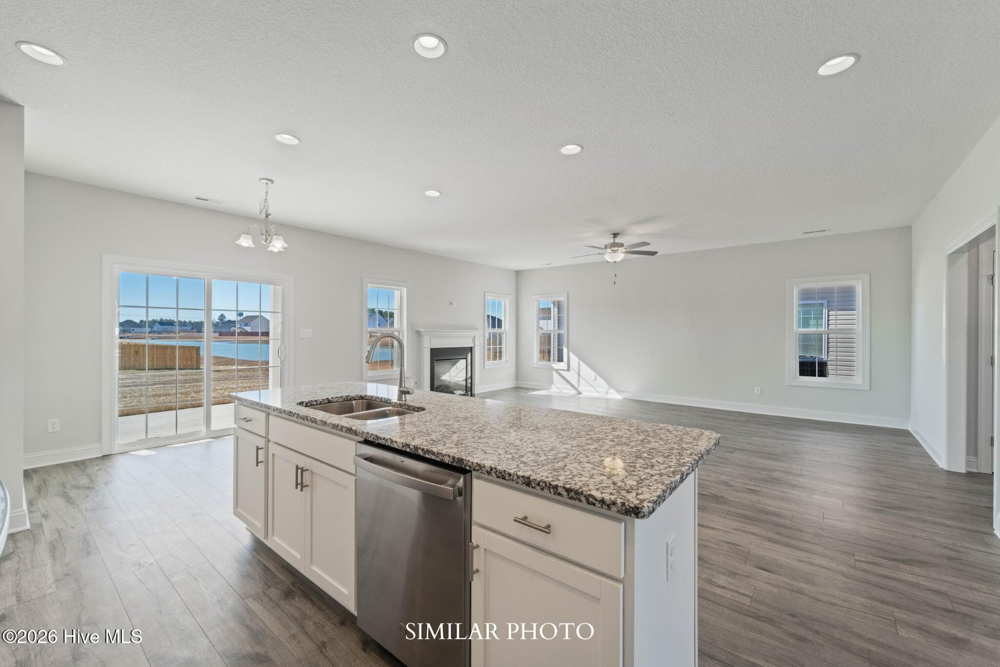 1844 Olde Towne Pointe Boulevard, Jacksonville, NC 28546