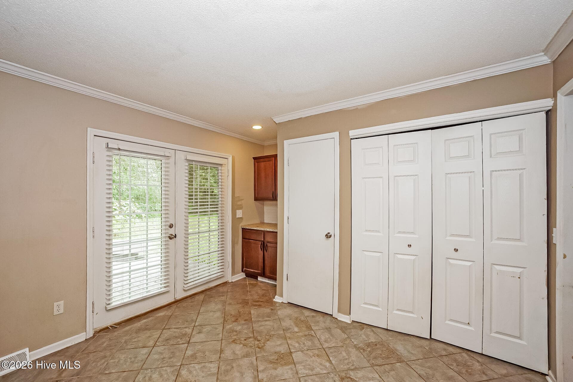 Single Family Residence at 244 Brookside Drive, NC 28651, photo 8 of 10