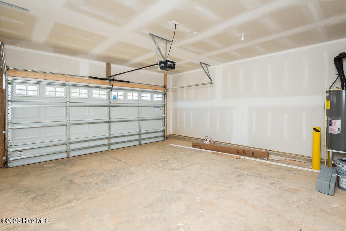 Single Family Residence at 114 Chester Place, Pikeville, NC 27863, photo 4 of 4