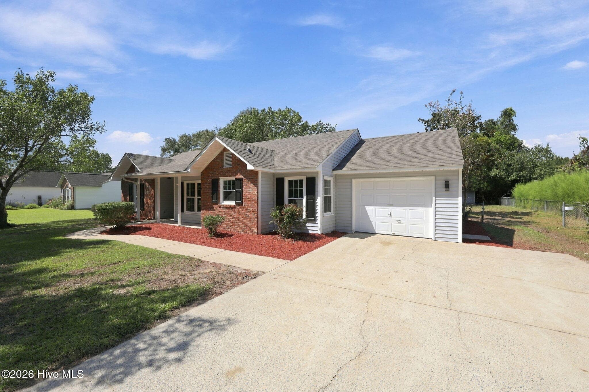 Single Family Residence at 4511 Rivershore Drive, New Bern, NC 28560, photo 8 of 52