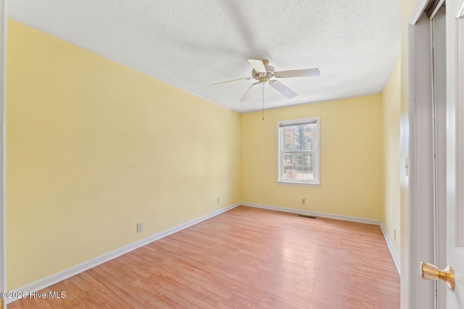 Single Family Residence at 906 20th Avenue N, North Myrtle Beach, SC 29582, photo 15 of 39