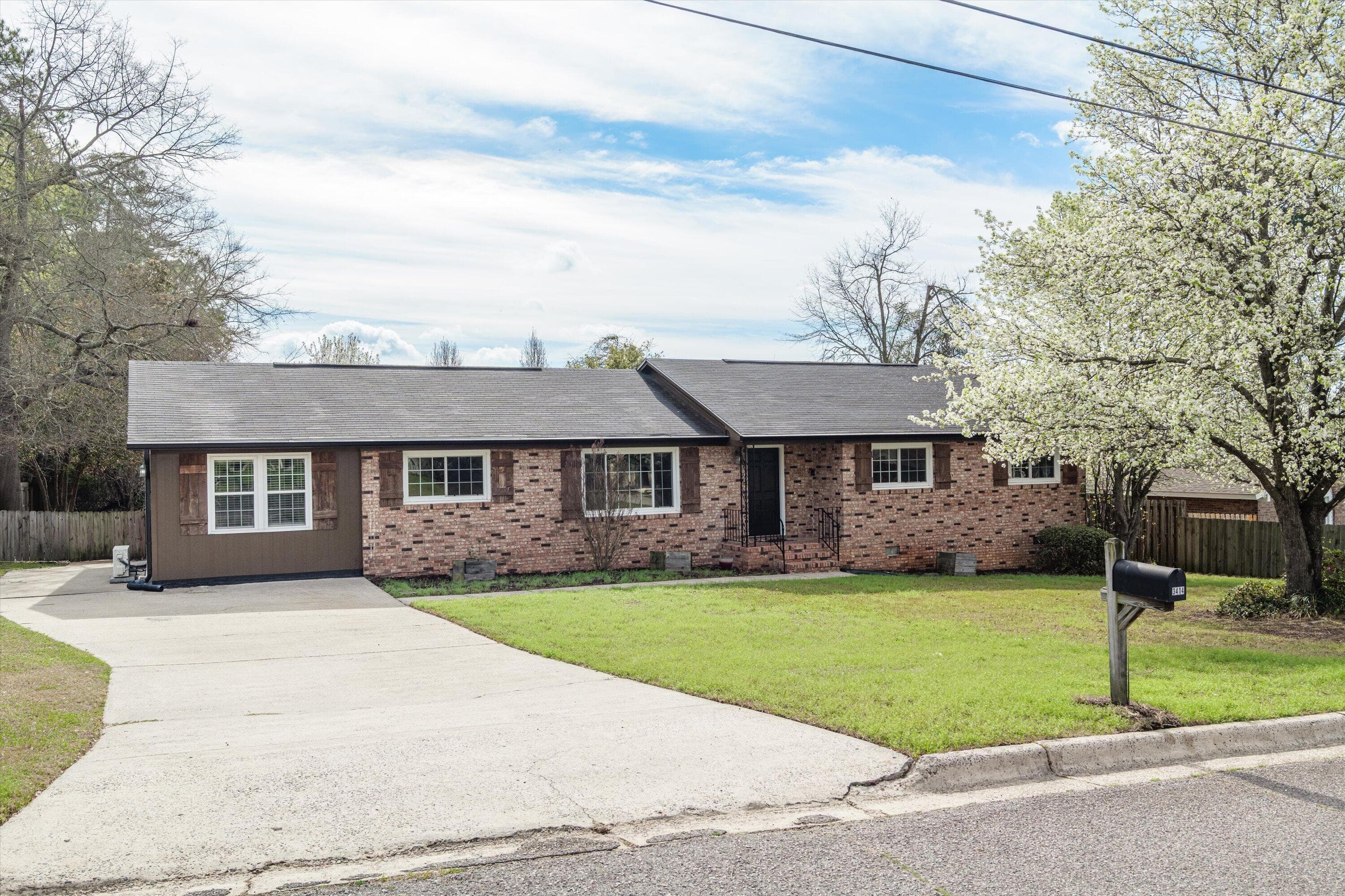 Single Family Residence at 3414 Sutton Place, Augusta, GA 30906, photo 3 of 51