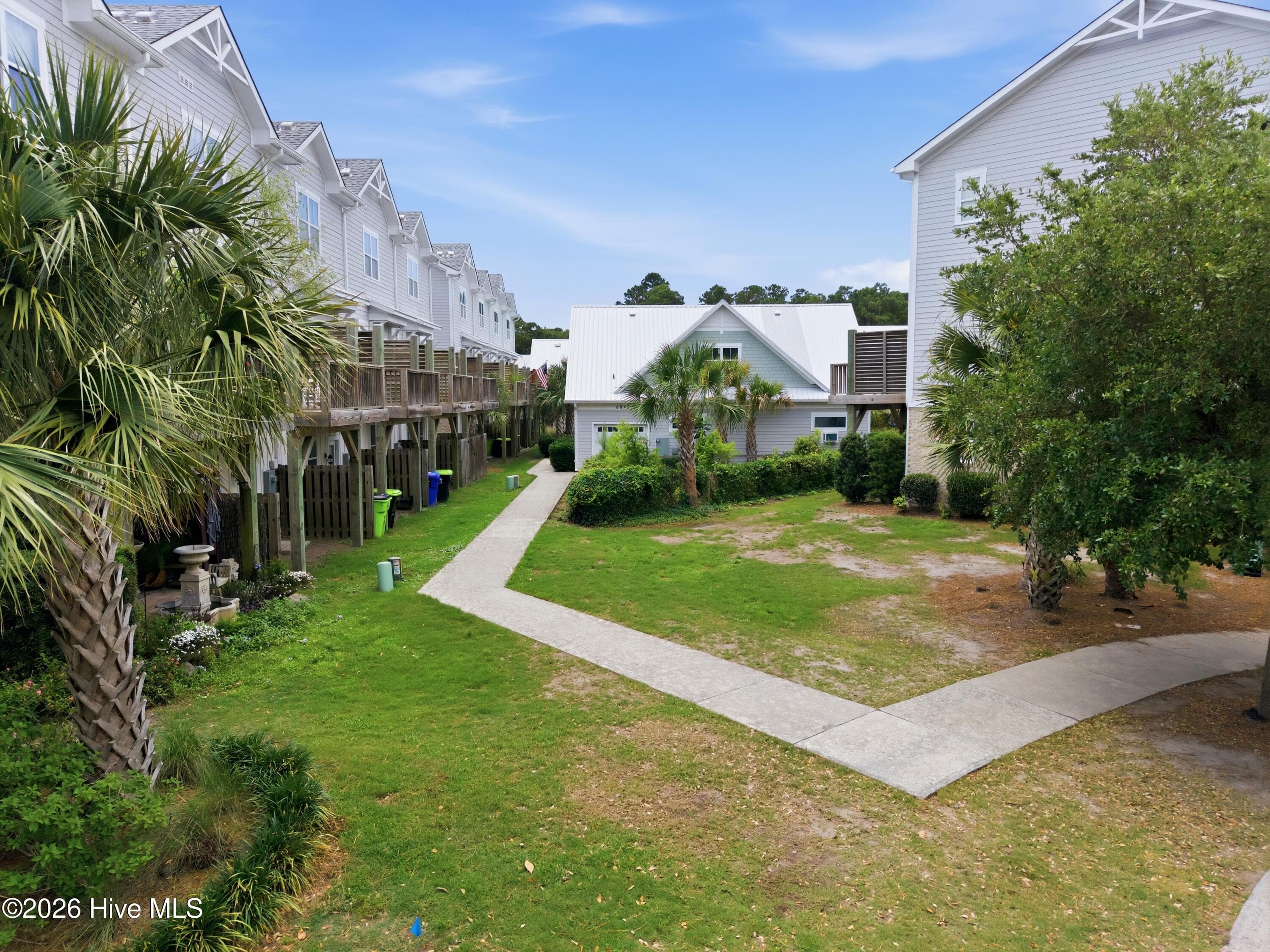 Townhouse at 1810 Bungalow Row, Wilmington, NC 28409, photo 41 of 53