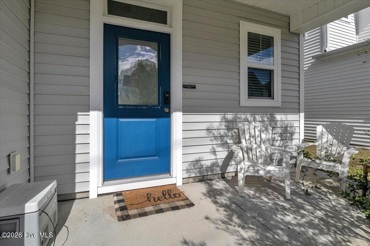 Single Family Residence at 1613 King Street, Wilmington, NC 28401, photo 3 of 67