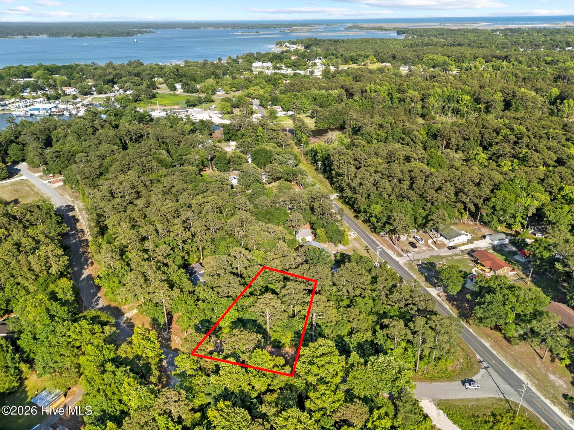 000 2 Holly Drive, Sneads Ferry, NC 28460