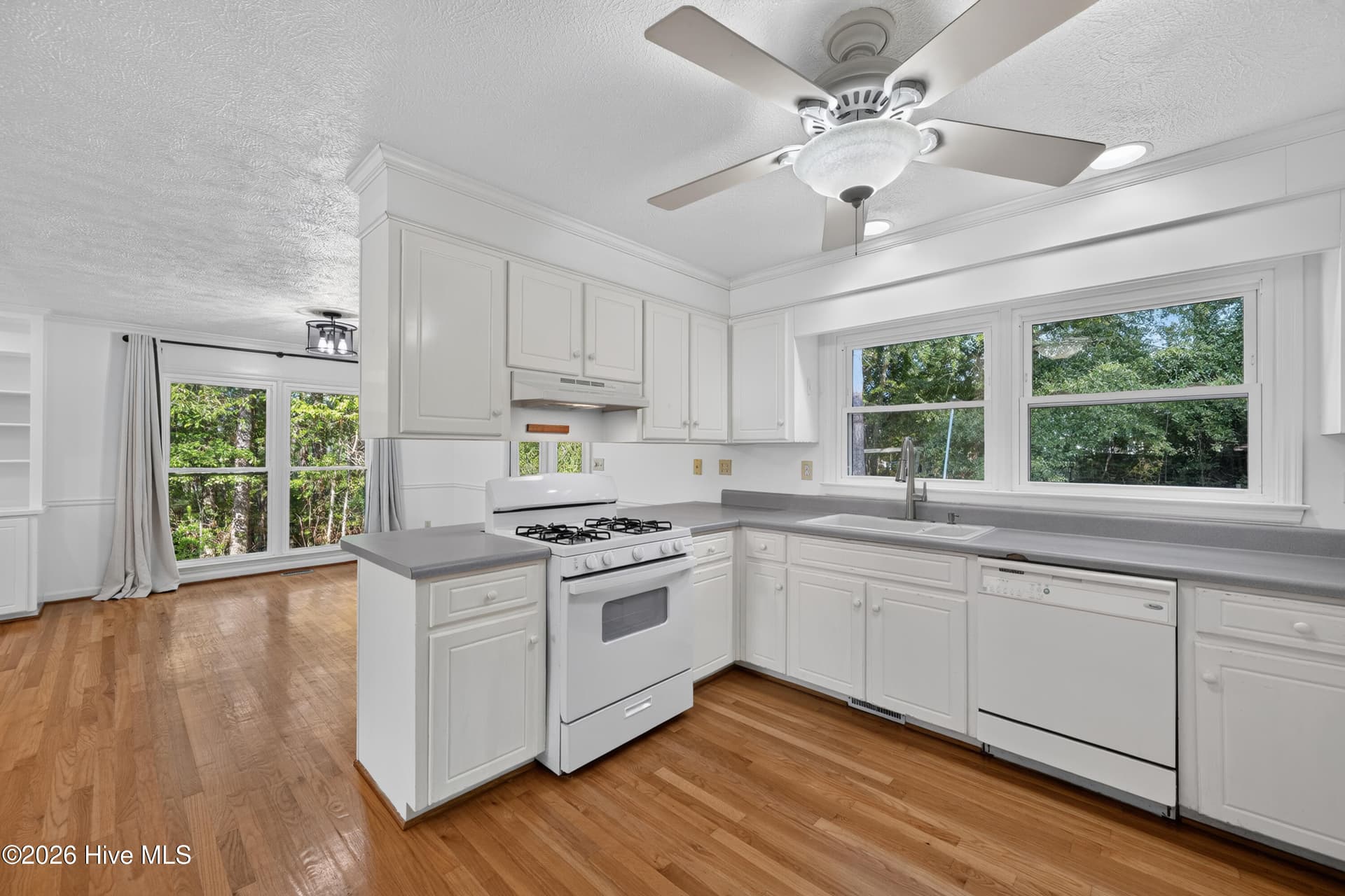 Single Family Residence at 204 Buck Point Court, Aiken, SC 29803, photo 14 of 36