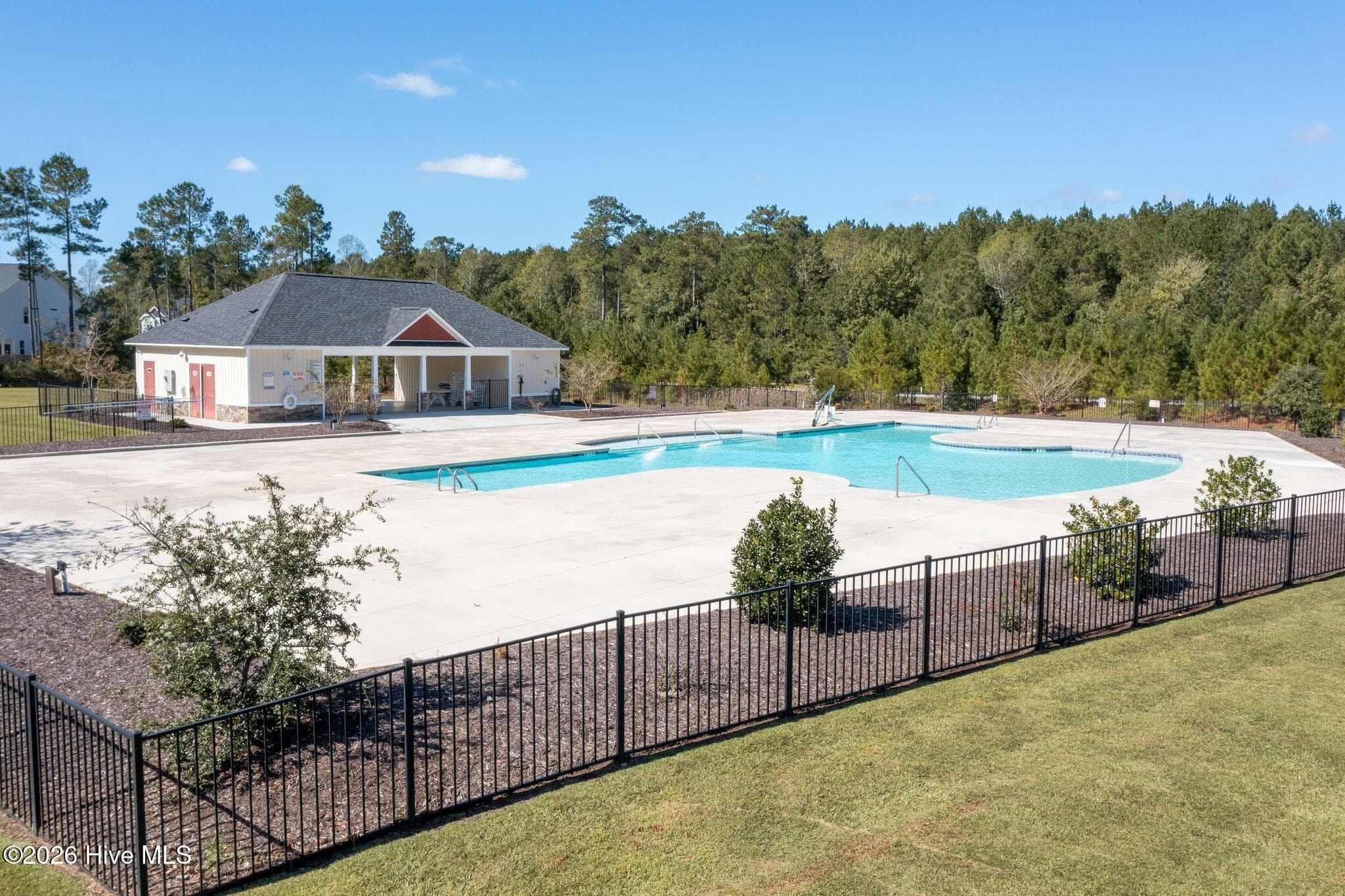 Single Family Residence at 725 Regiment Road, Jacksonville, NC 28546, photo 39 of 41