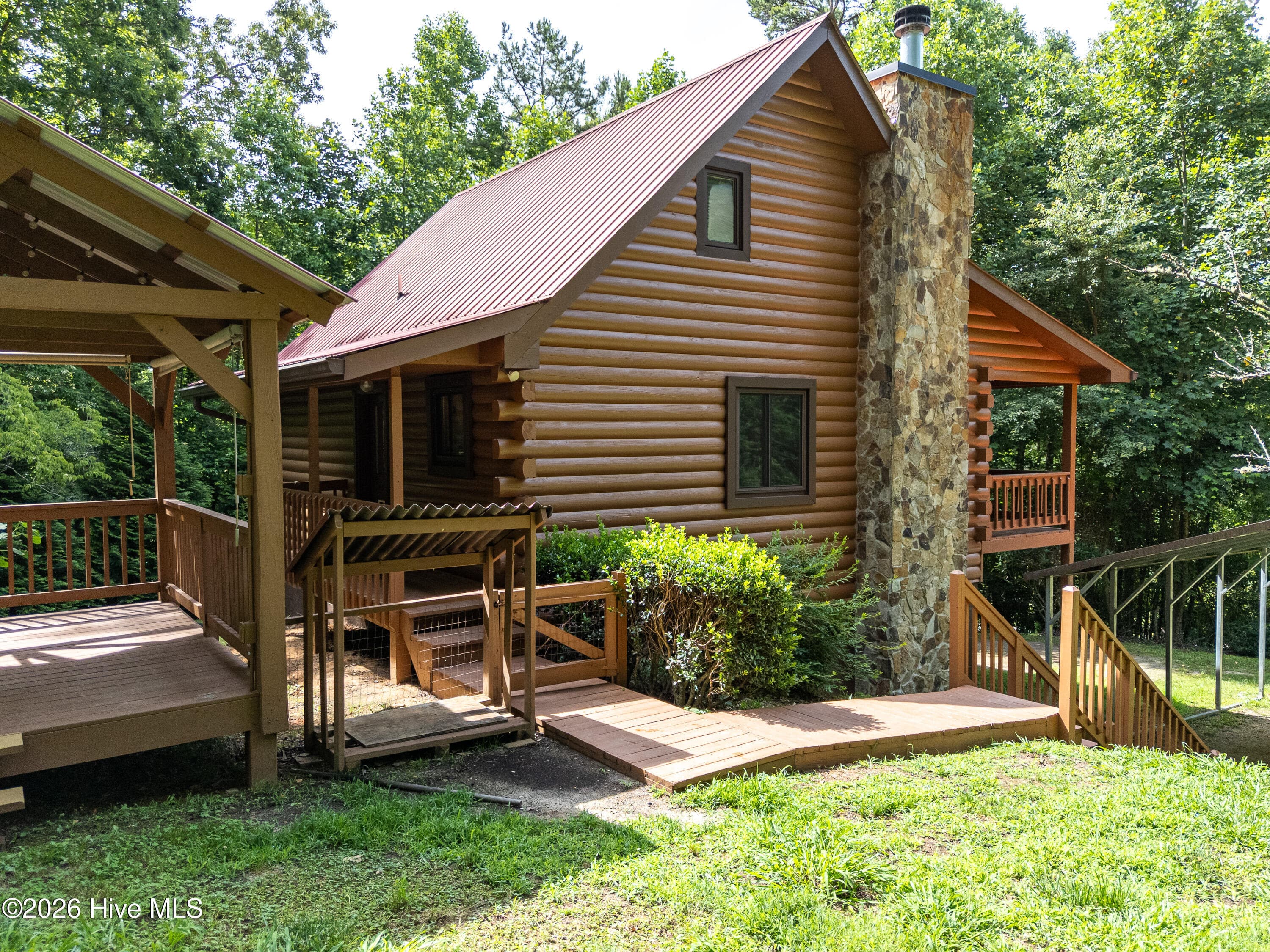 Single Family Residence at 44 Red Wolf Trail, Blairsville, GA 30512, photo 35 of 46