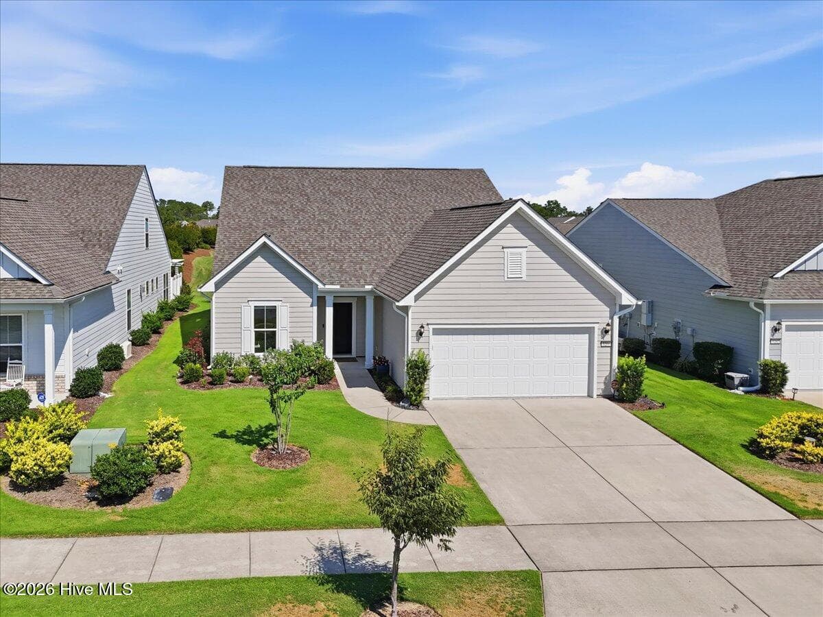 Single Family Residence at 3206 Penzance Row, Wilmington, NC 28412, photo 2 of 102